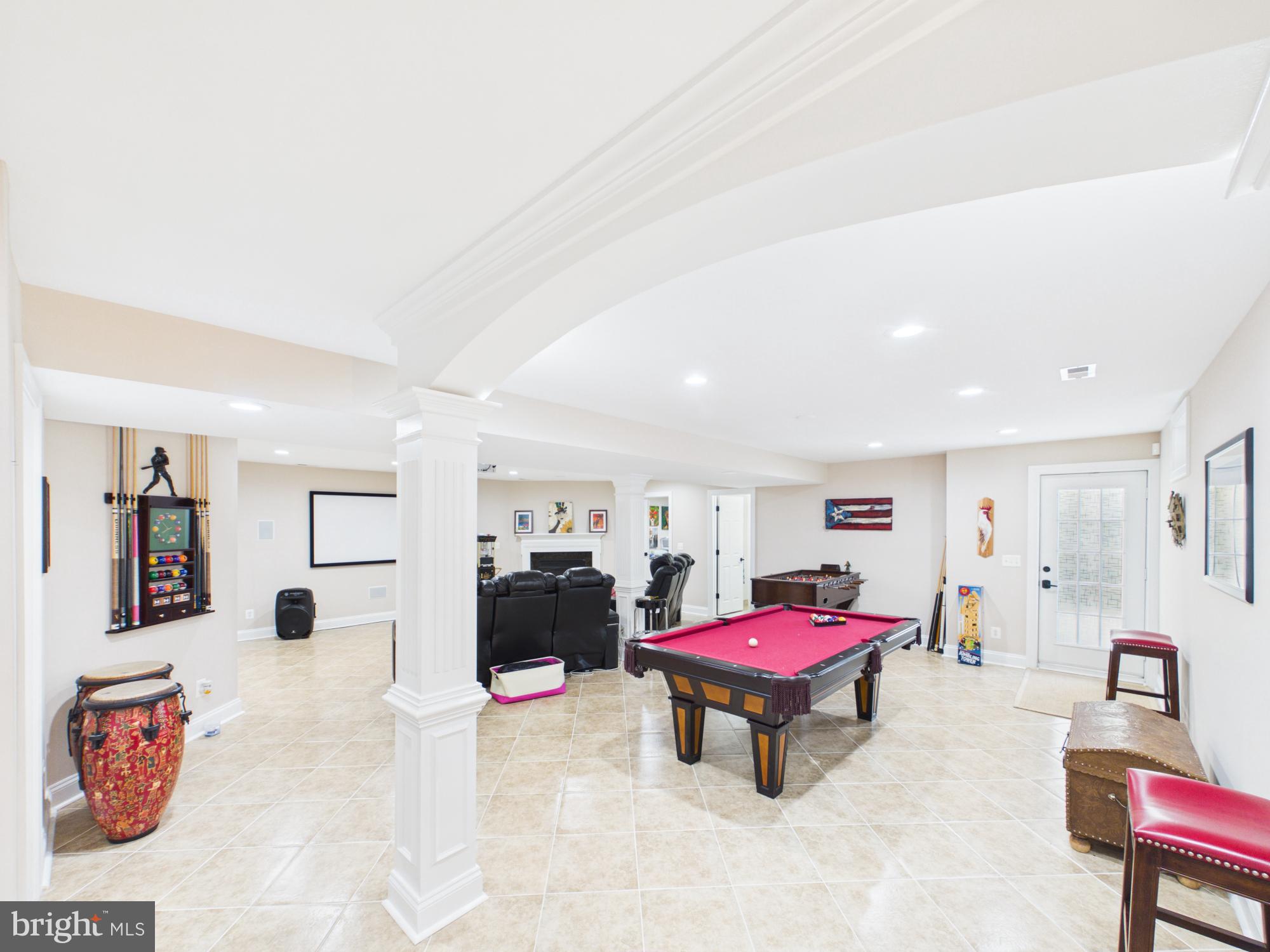 HUNTERS POND - Residential