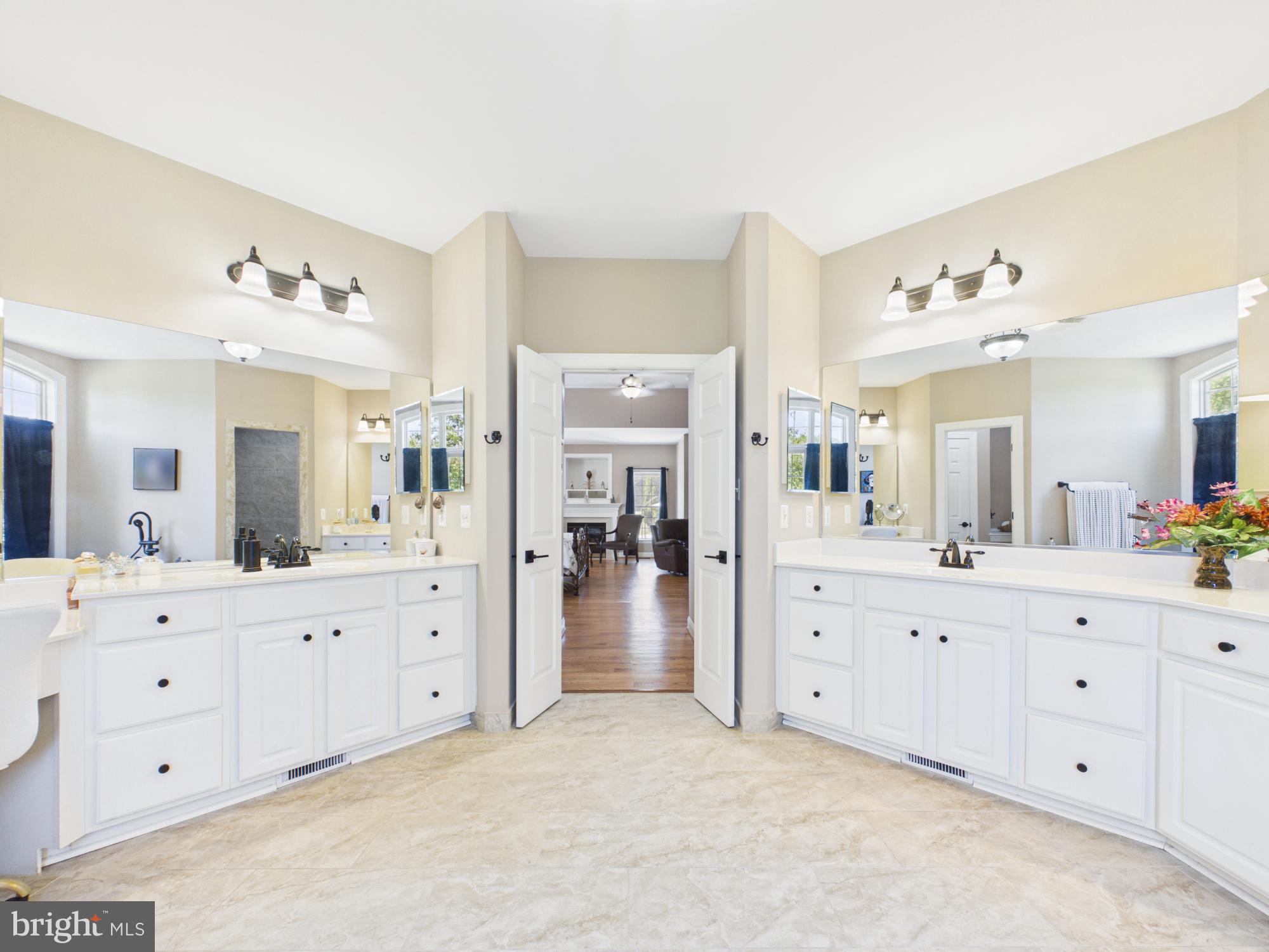 HUNTERS POND - Residential