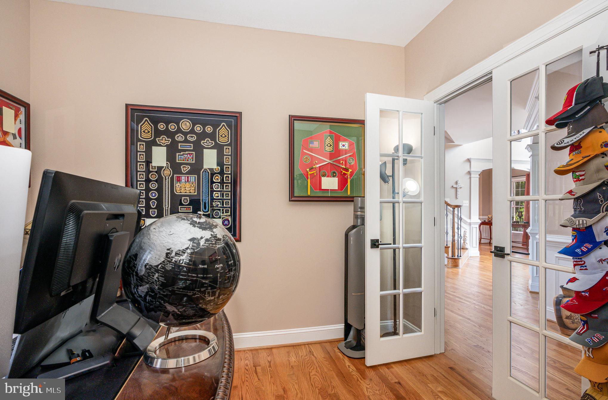 HUNTERS POND - Residential