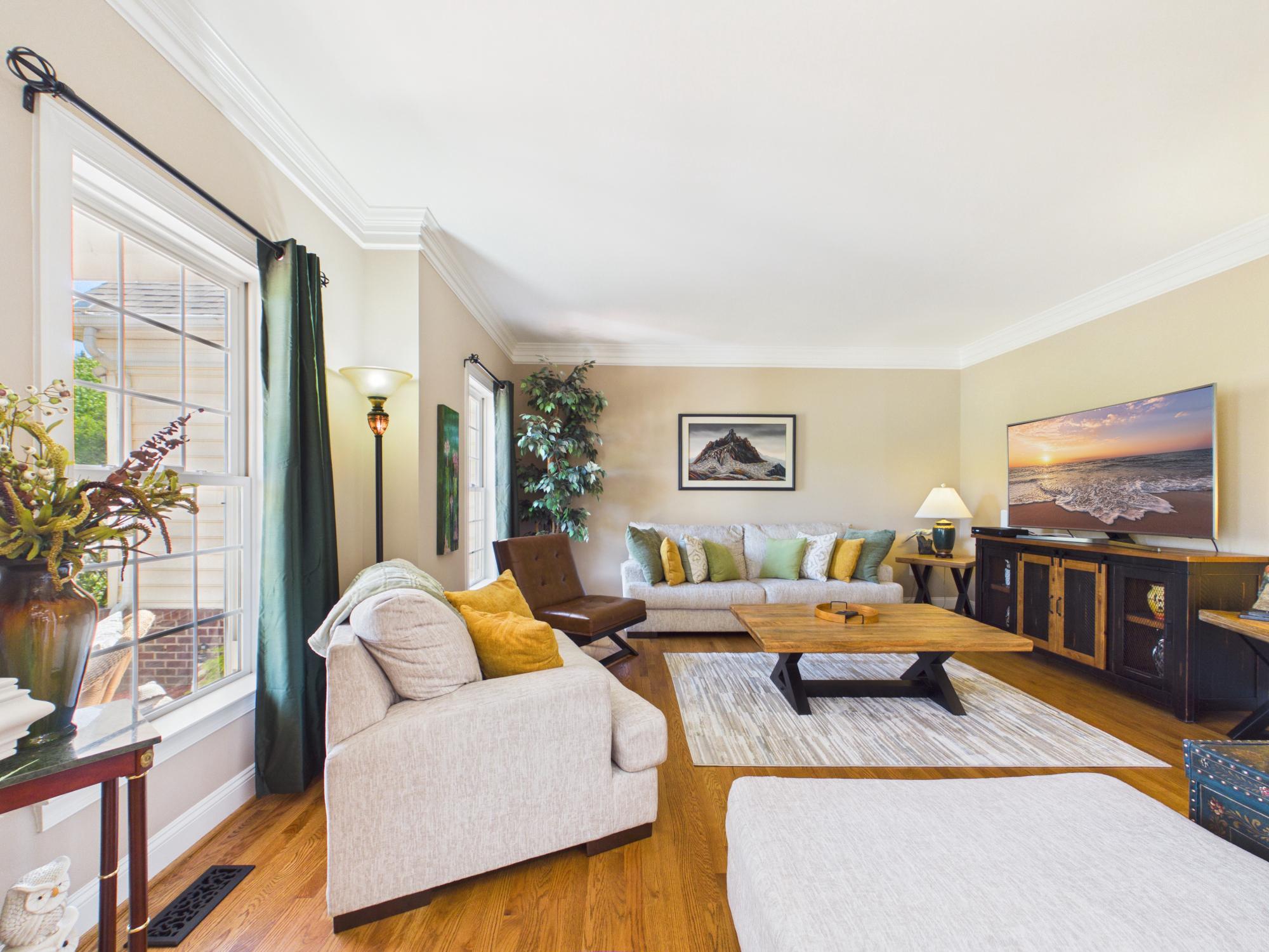 HUNTERS POND - Residential