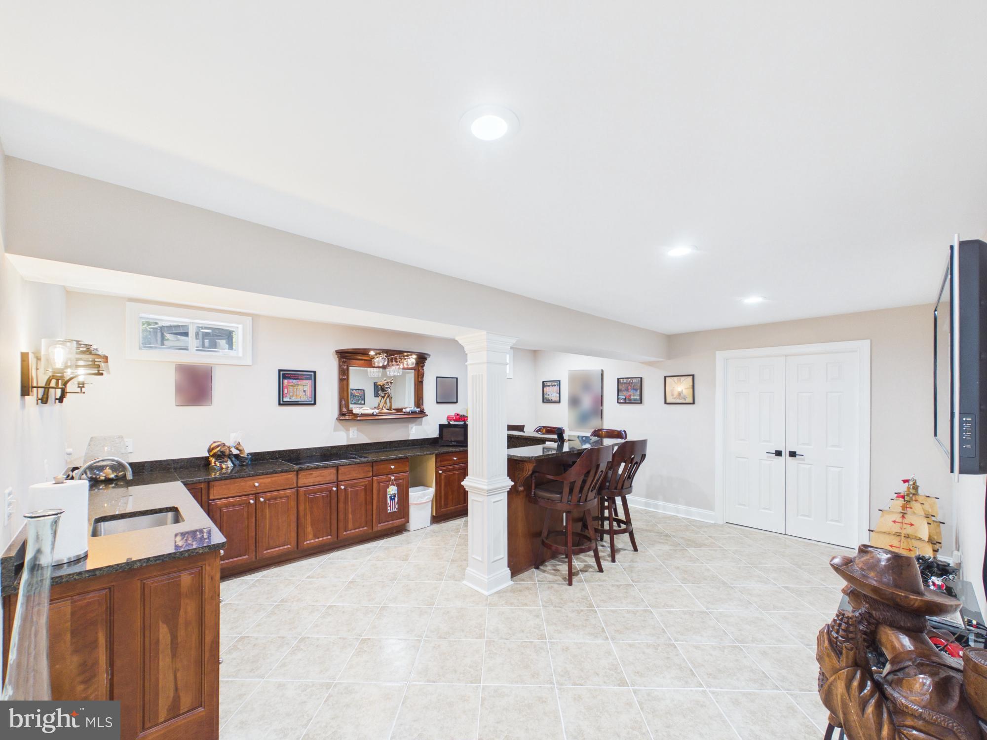 HUNTERS POND - Residential