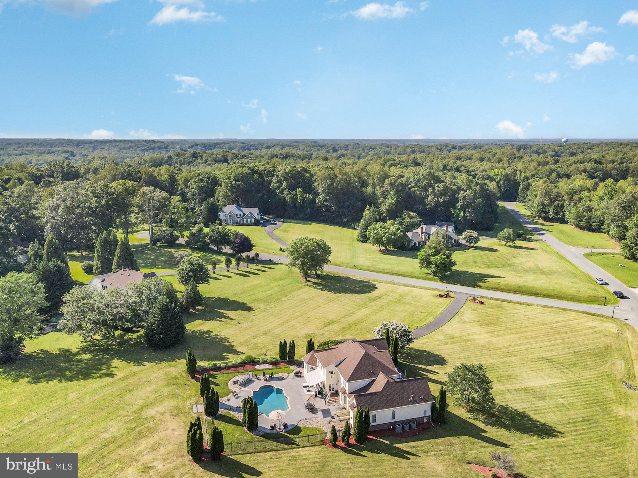 HUNTERS POND - Residential