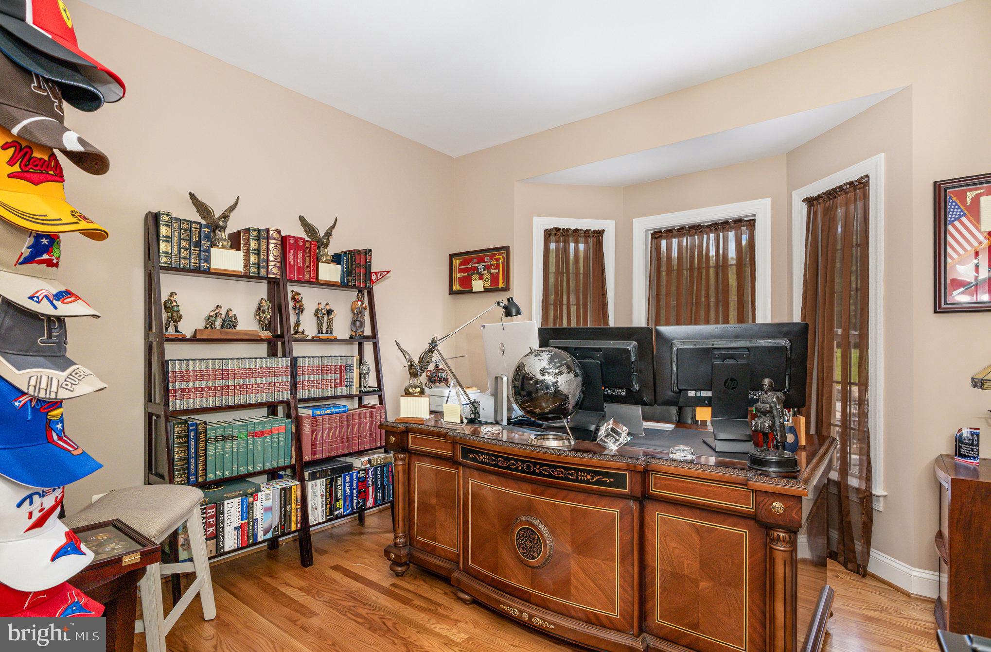 HUNTERS POND - Residential