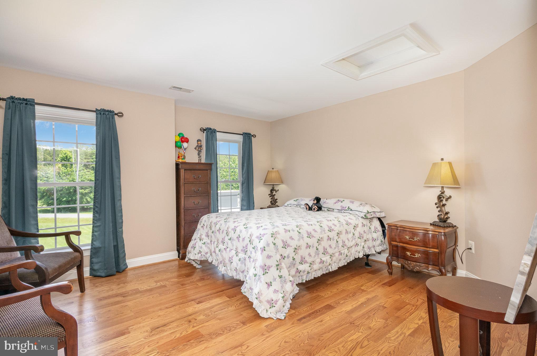 HUNTERS POND - Residential