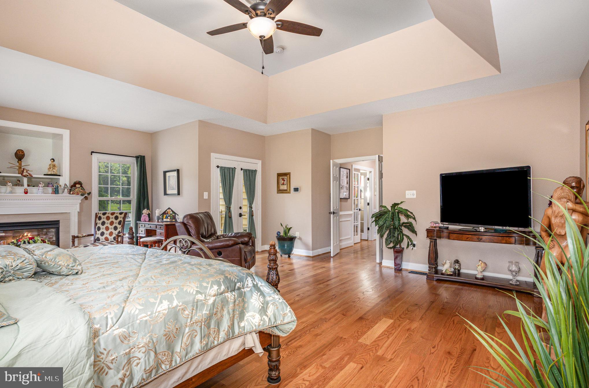 HUNTERS POND - Residential