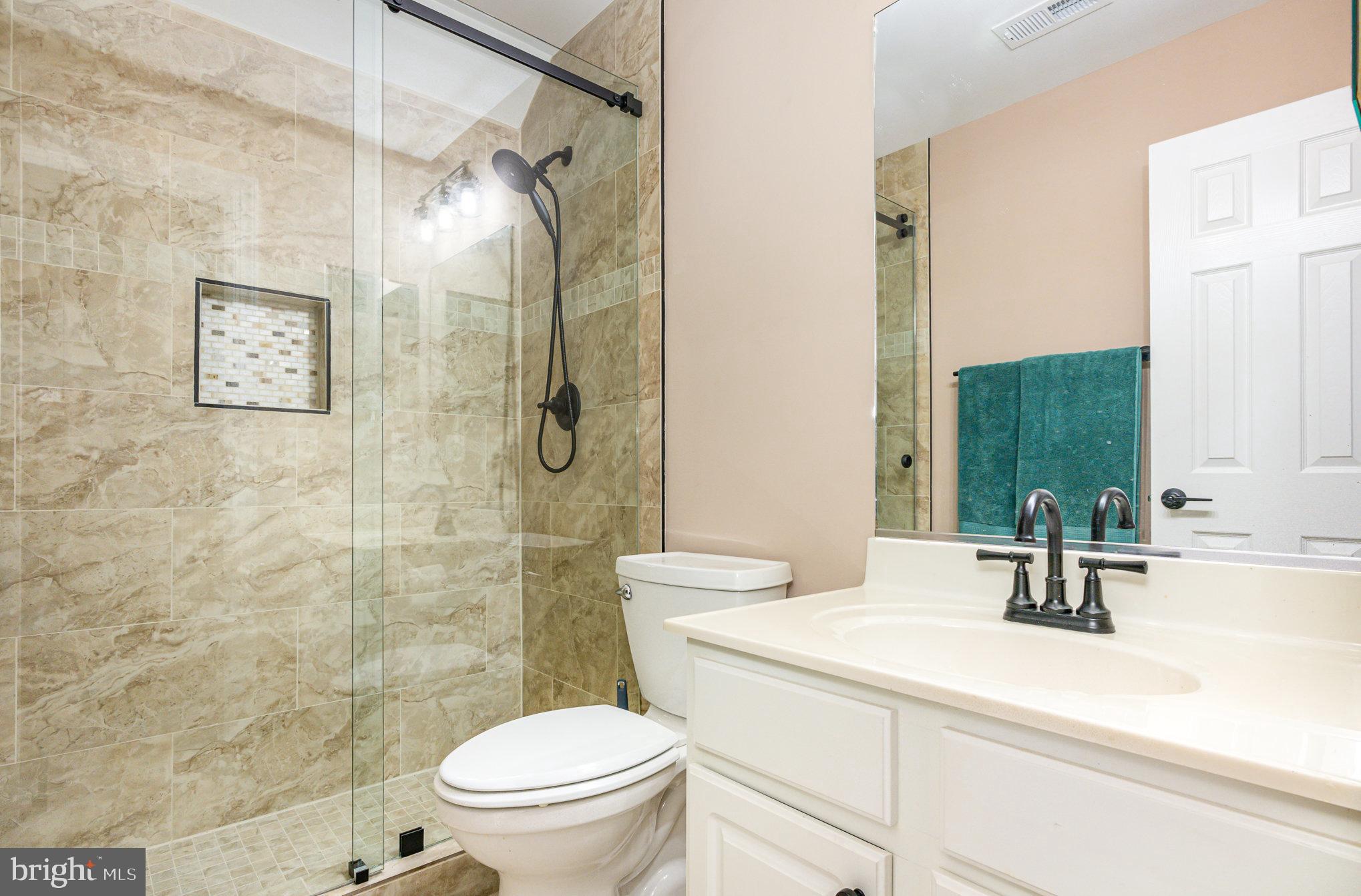 HUNTERS POND - Residential