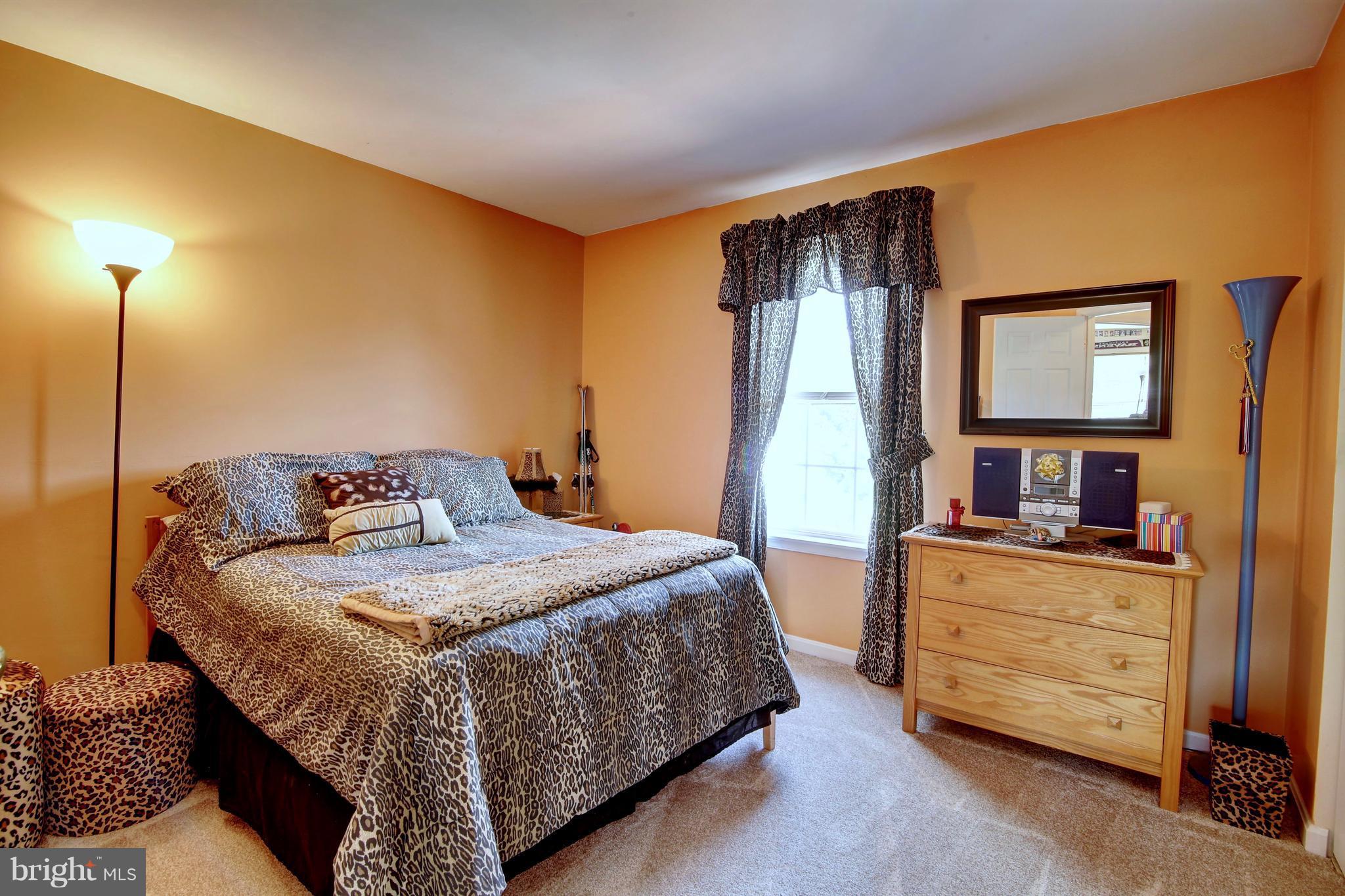 WARREN WAY - Residential