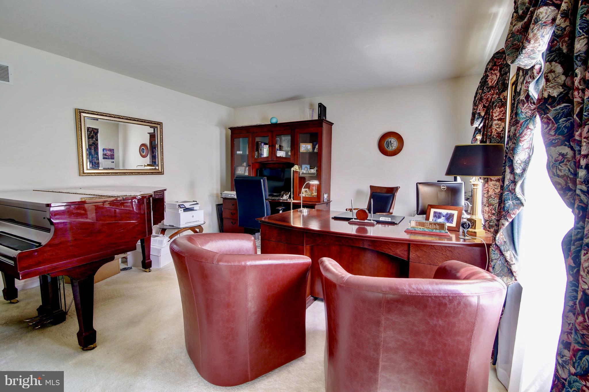 WARREN WAY - Residential