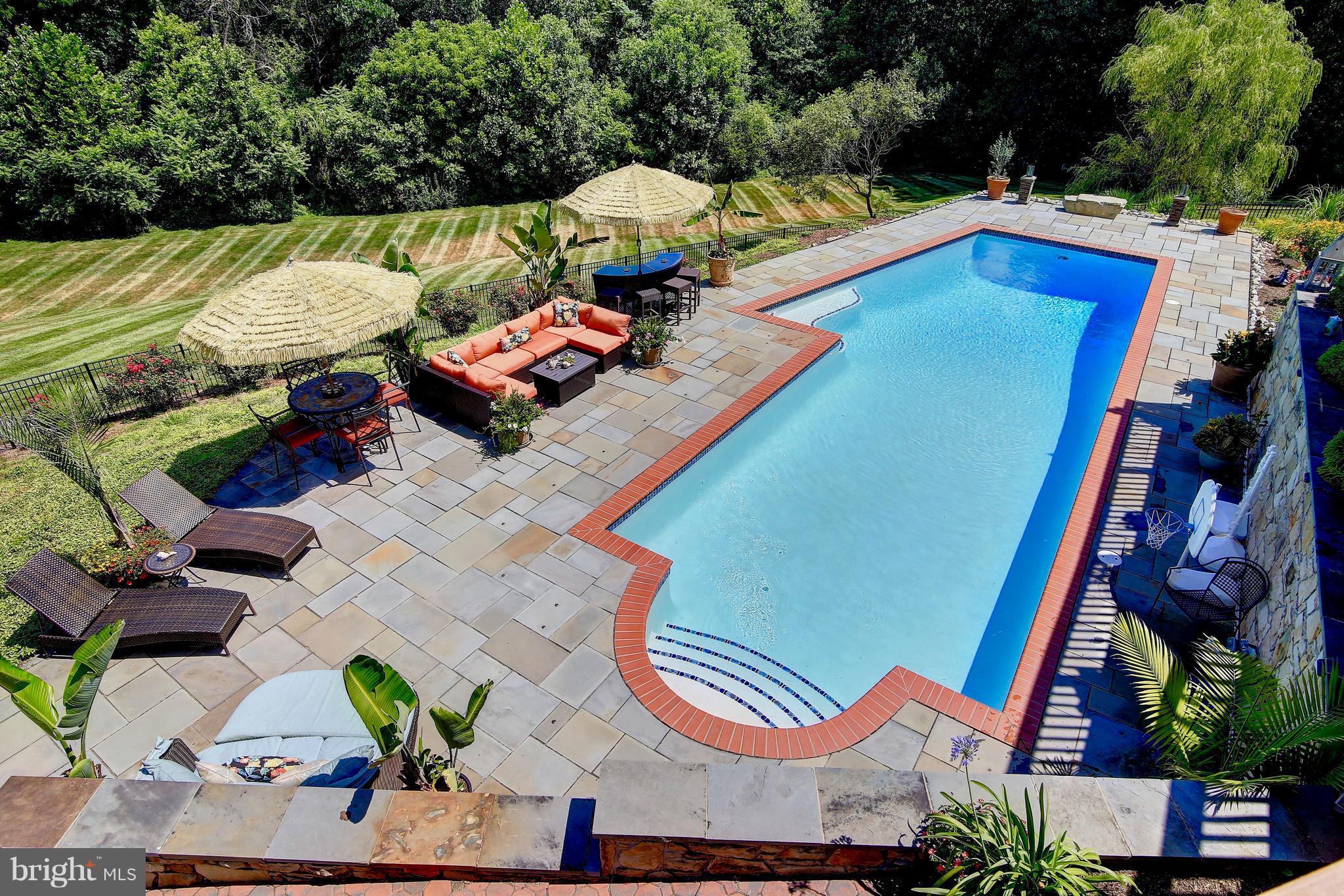 WARREN WAY - Residential