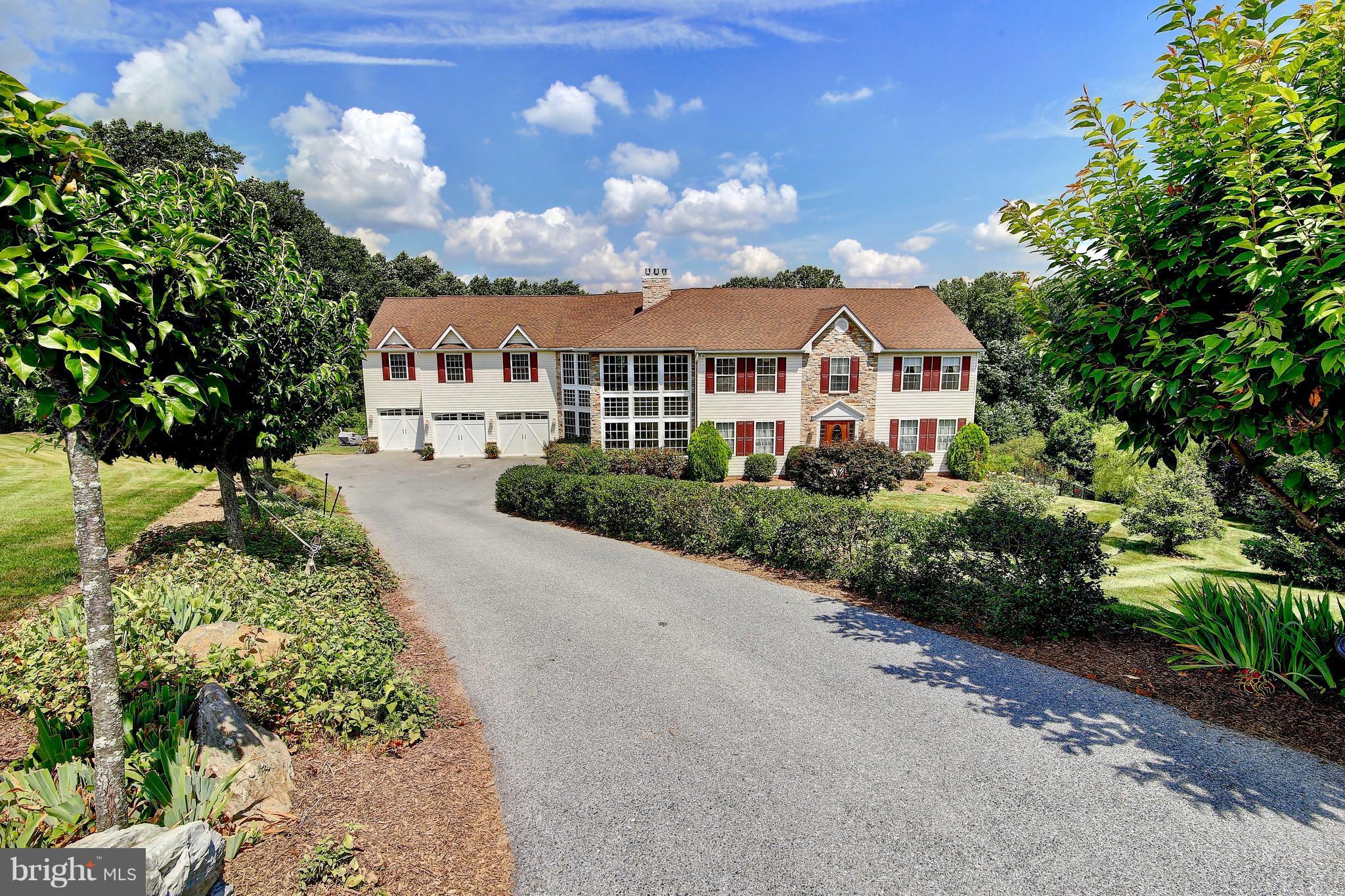 WARREN WAY - Residential