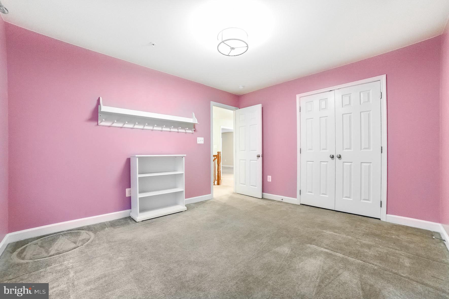 GREENBRIER - Residential