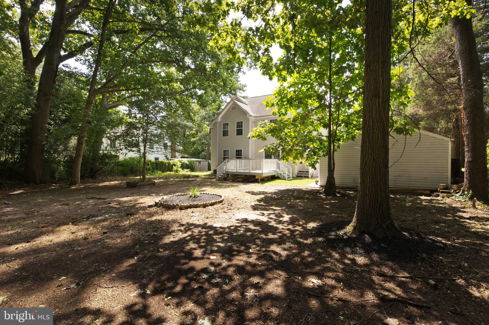 HOLMES RUN HEIGHTS - Residential