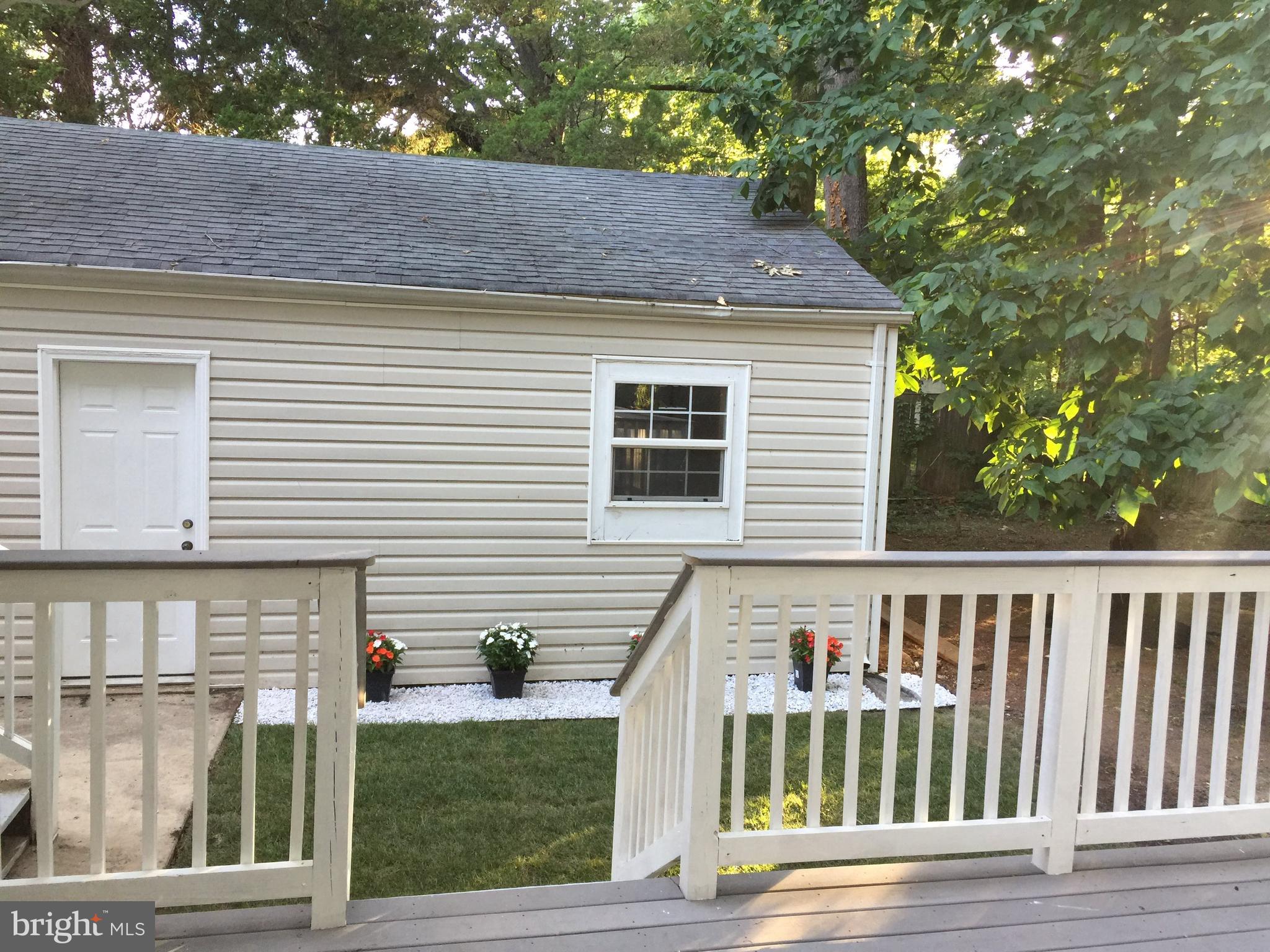 HOLMES RUN HEIGHTS - Residential