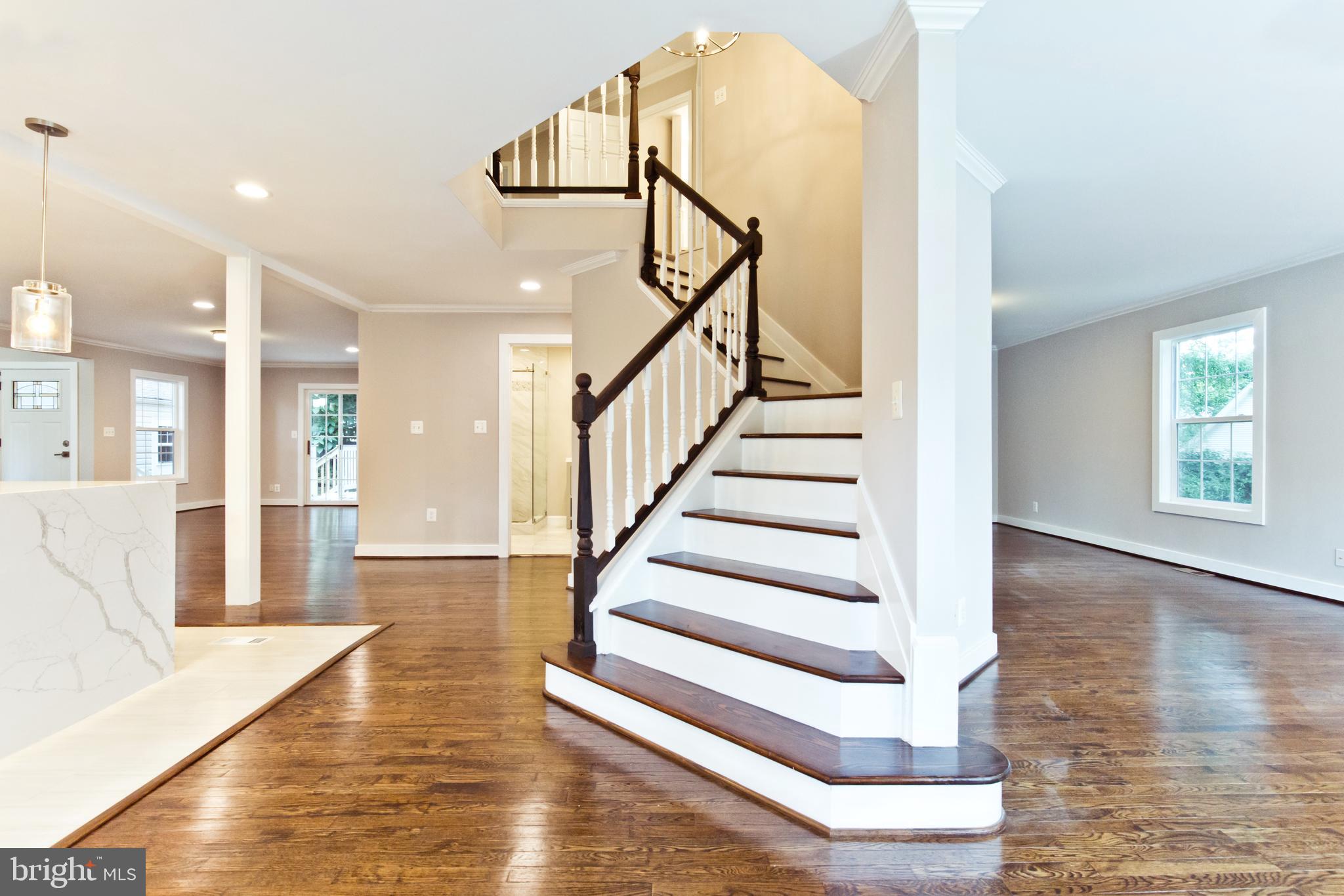 HOLMES RUN HEIGHTS - Residential