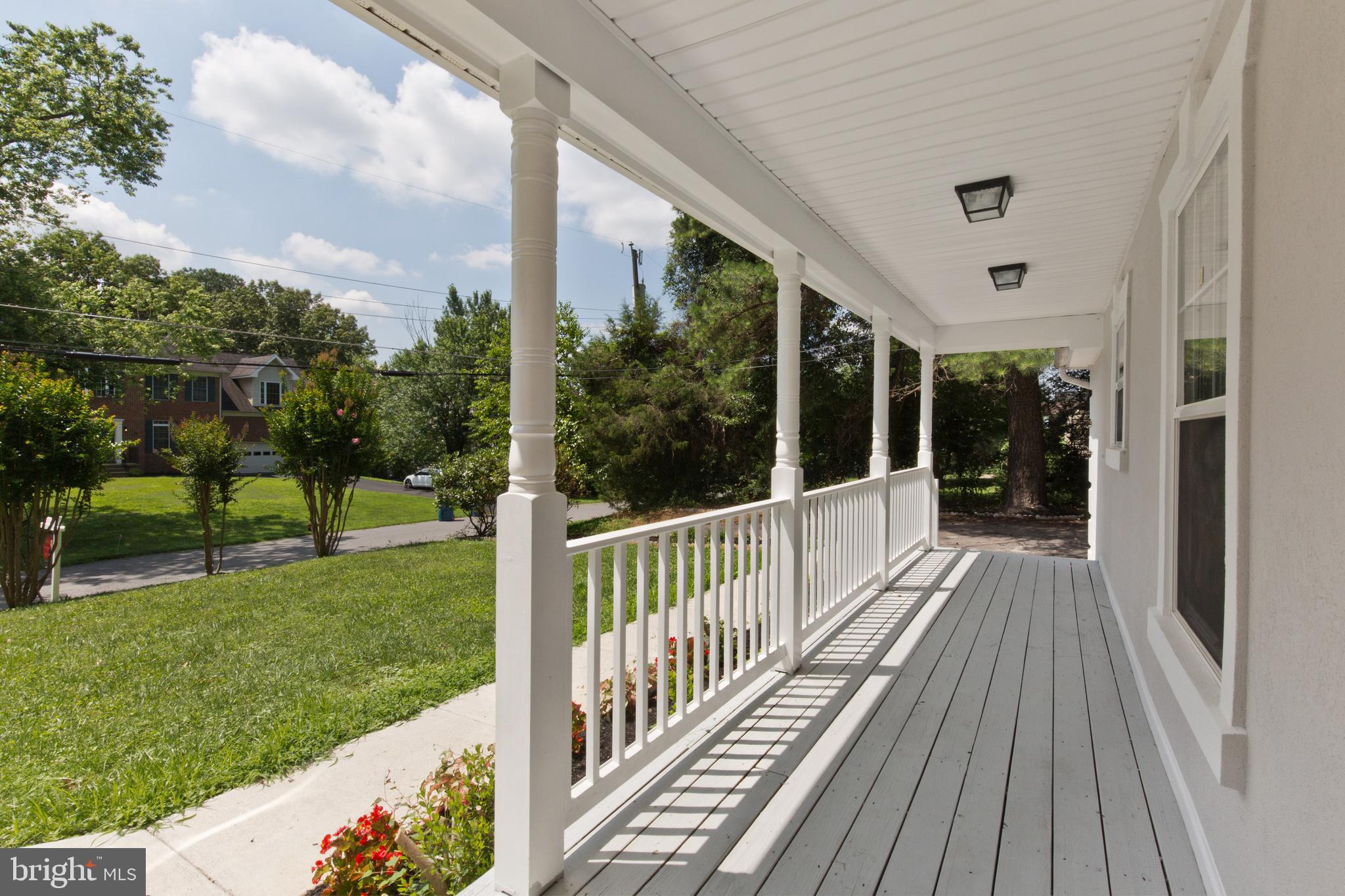 HOLMES RUN HEIGHTS - Residential