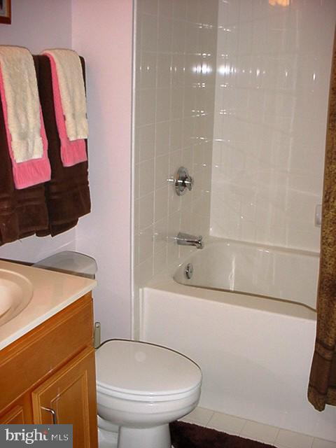 INNER HARBOR - Residential Lease