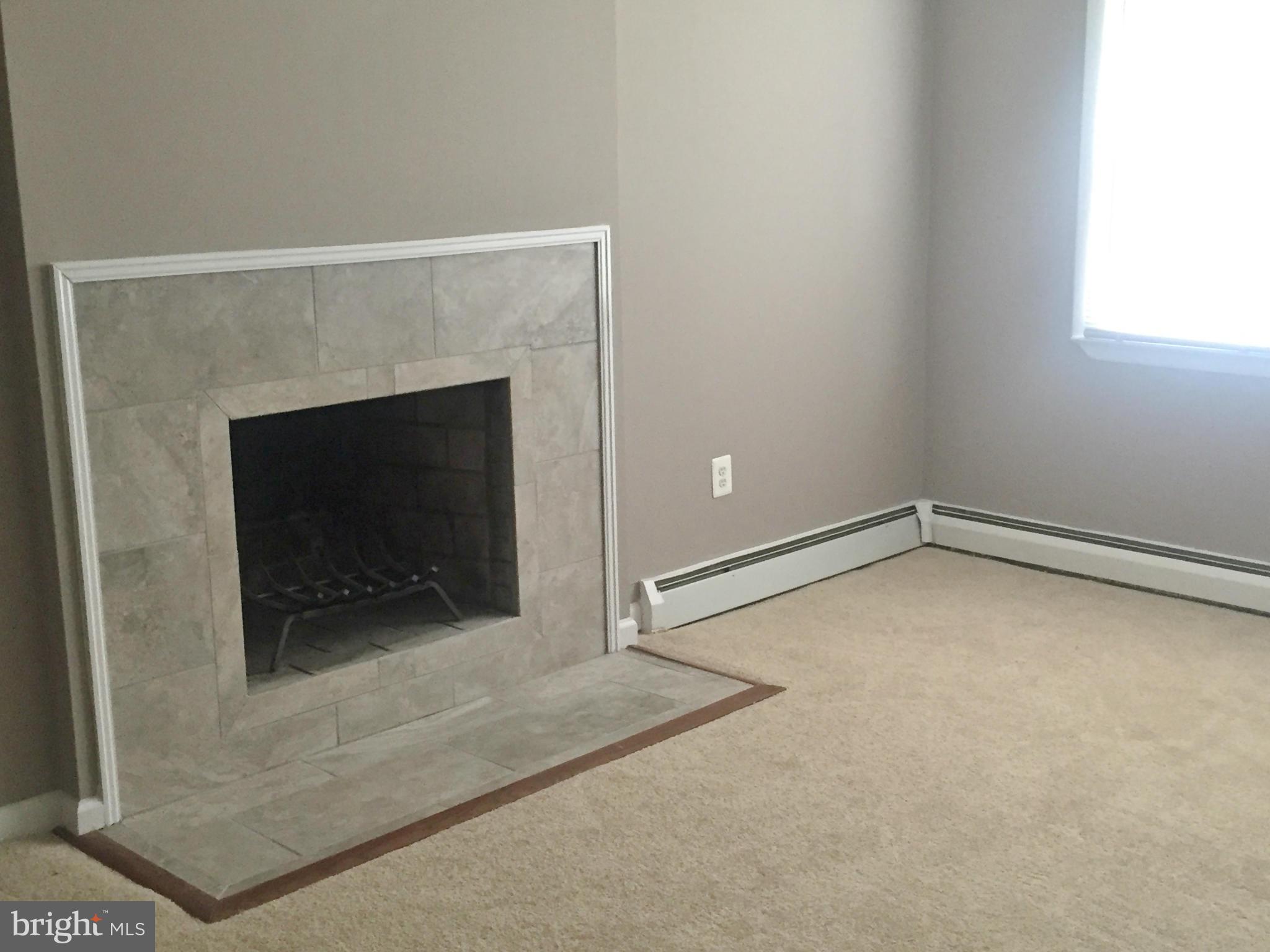 DALE CITY - Residential Lease