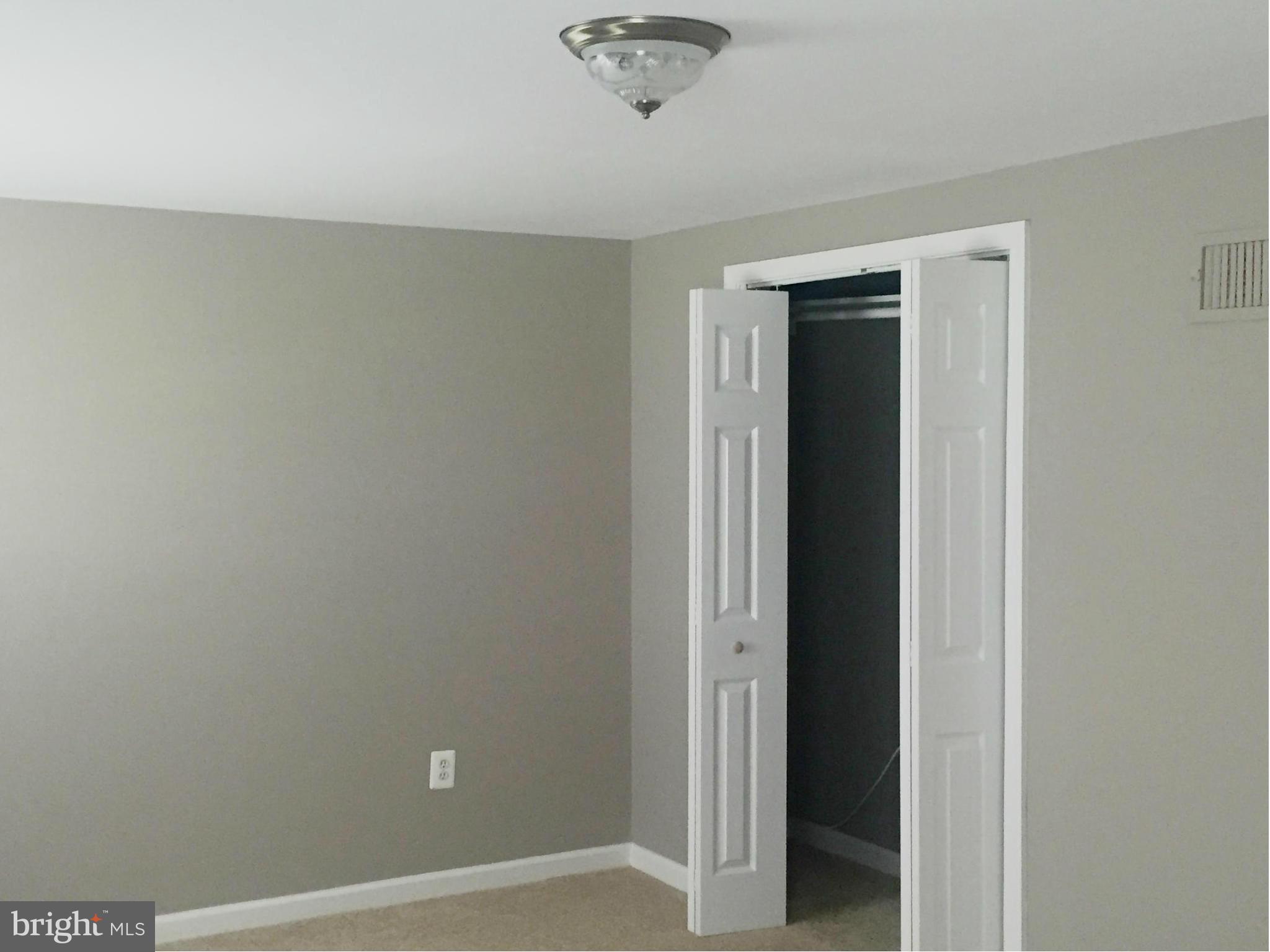 DALE CITY - Residential Lease