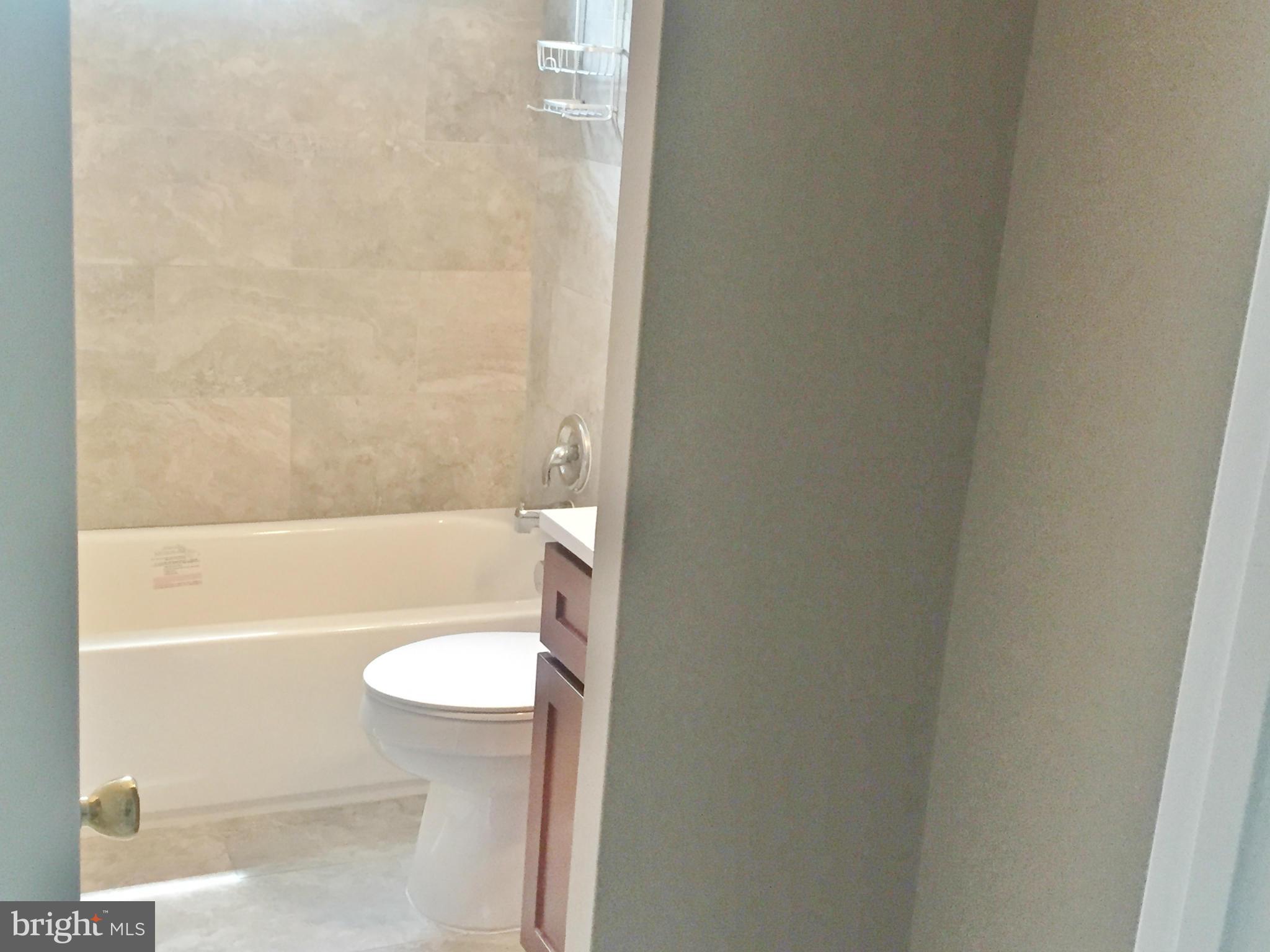 DALE CITY - Residential Lease