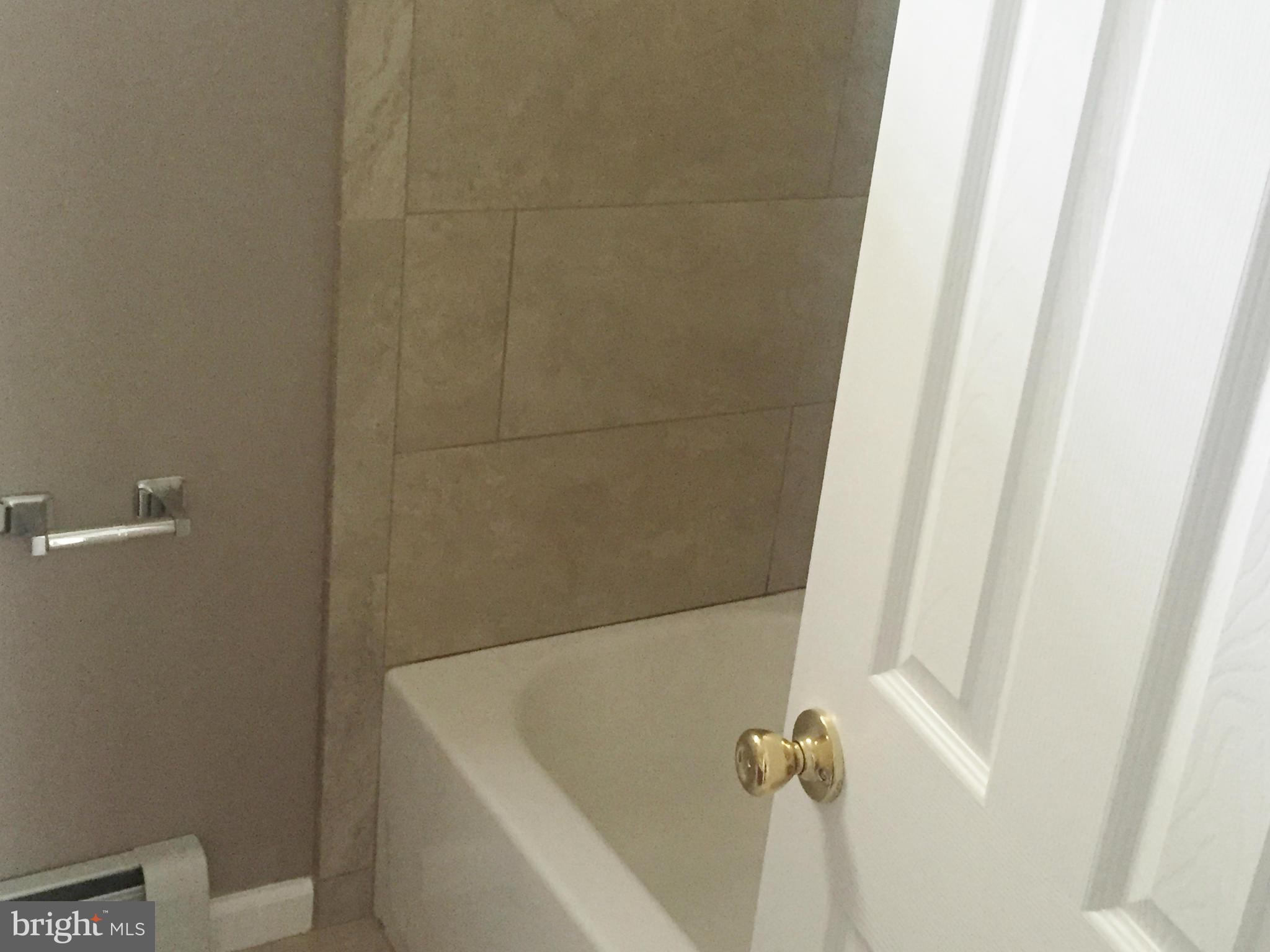 DALE CITY - Residential Lease