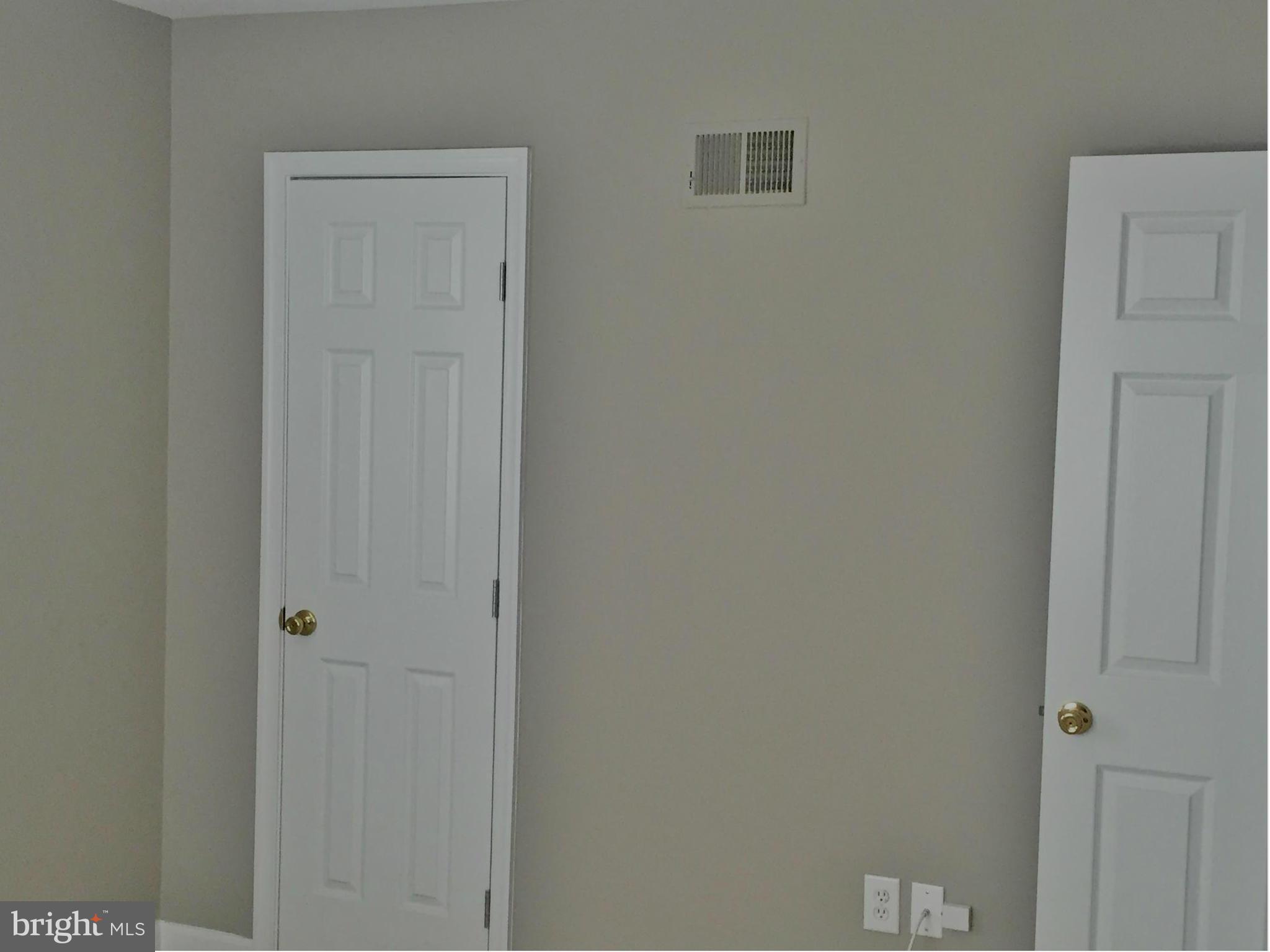 DALE CITY - Residential Lease