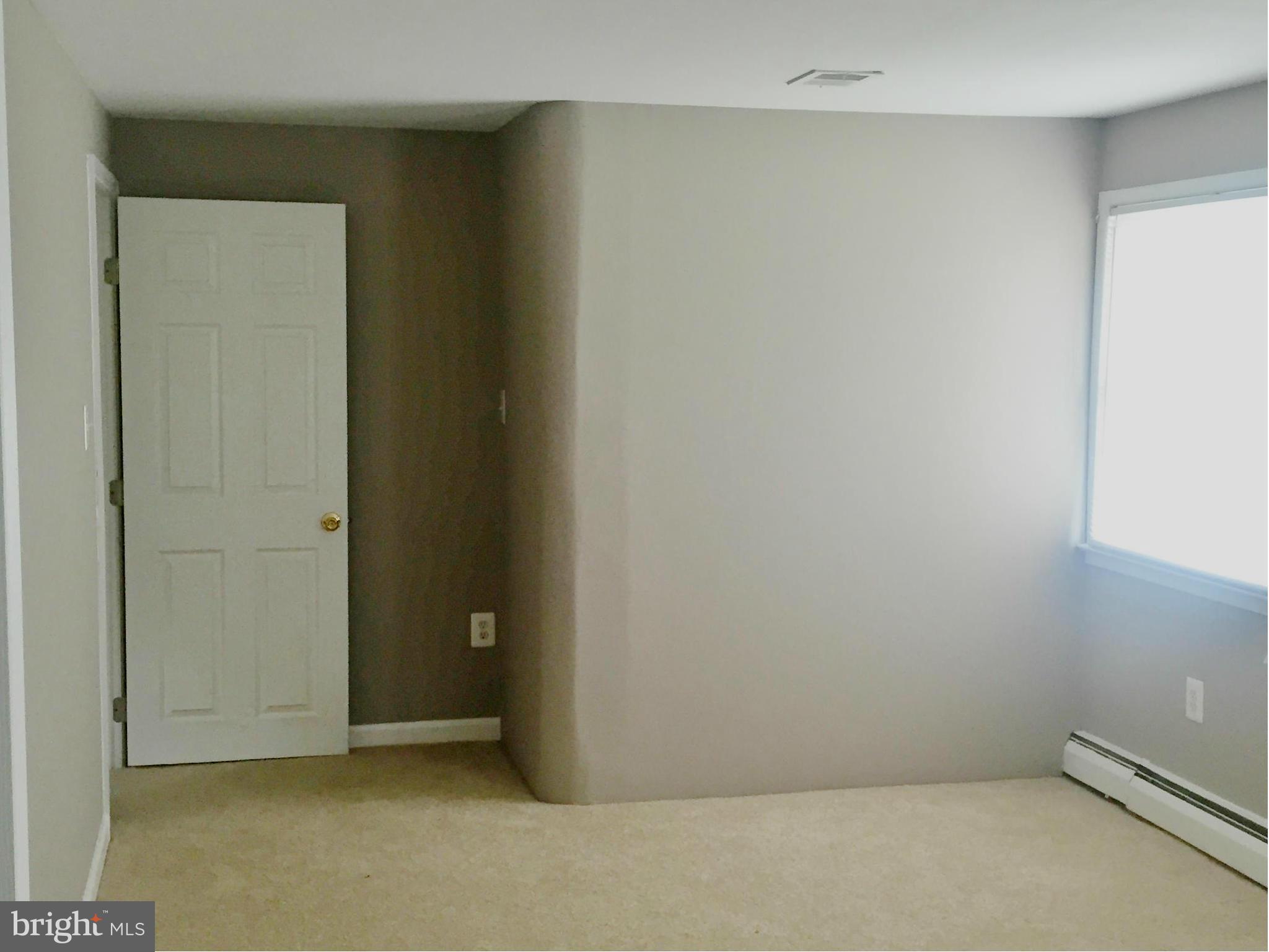 DALE CITY - Residential Lease