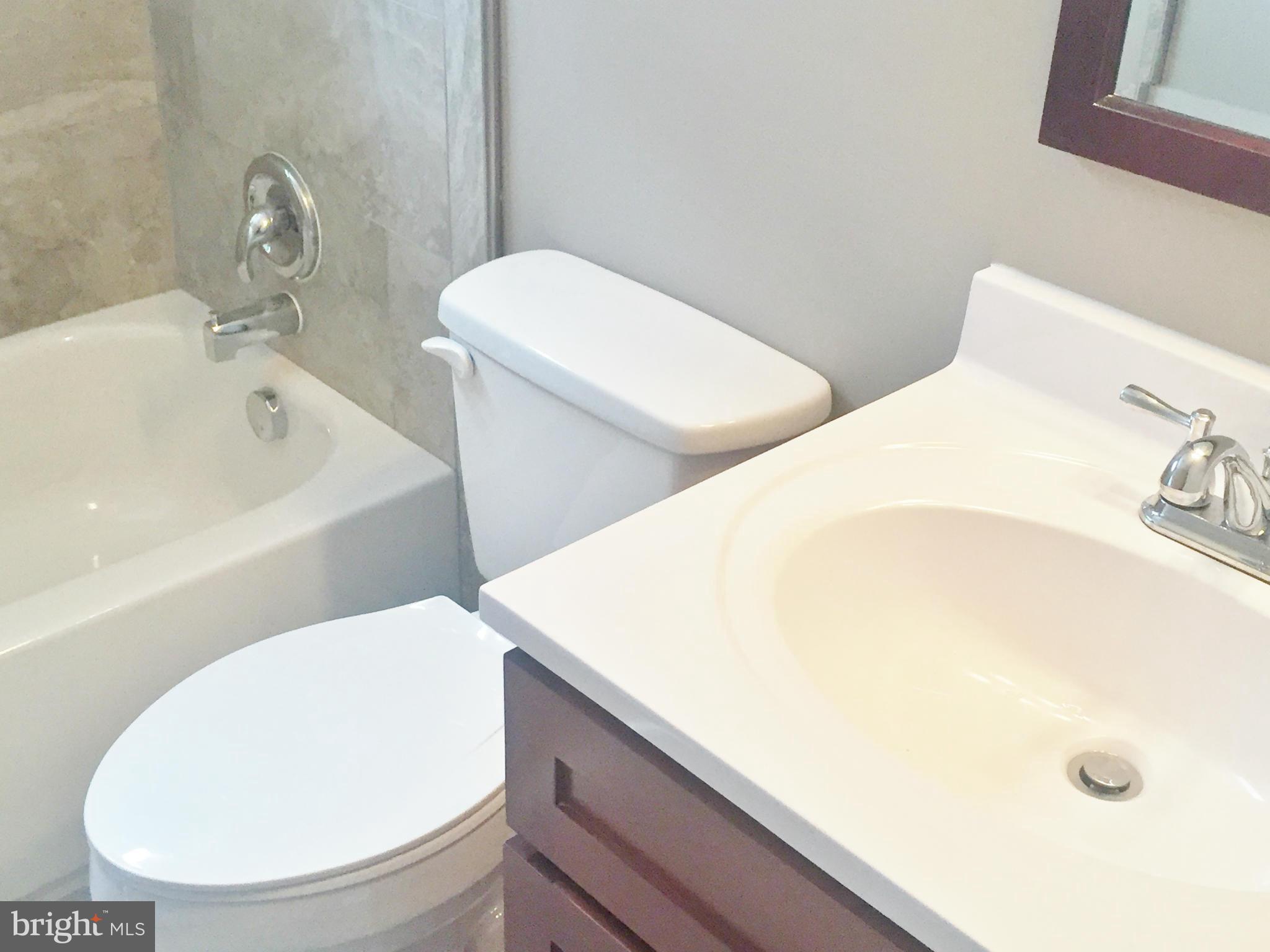 DALE CITY - Residential Lease