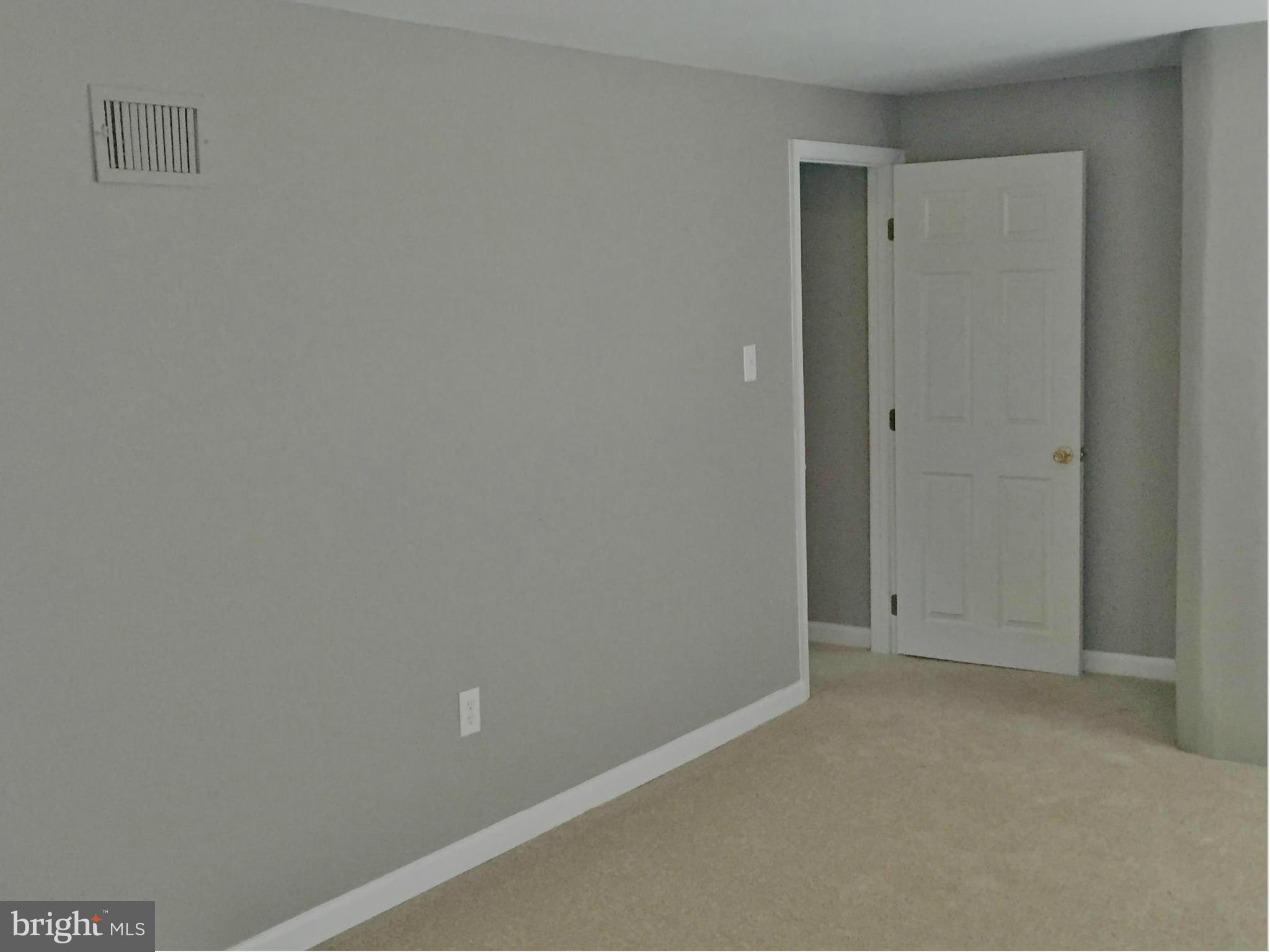 DALE CITY - Residential Lease