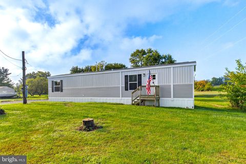 Photo of 342 Frogtown Road, PEQUEA, PA 17565 (MLS # PALA2076614)