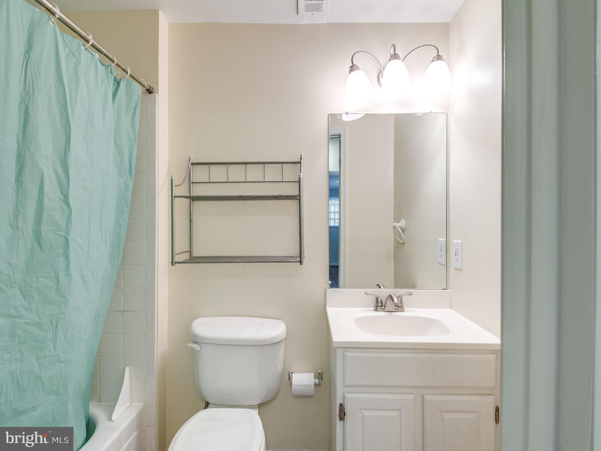 RESTON - Residential Lease