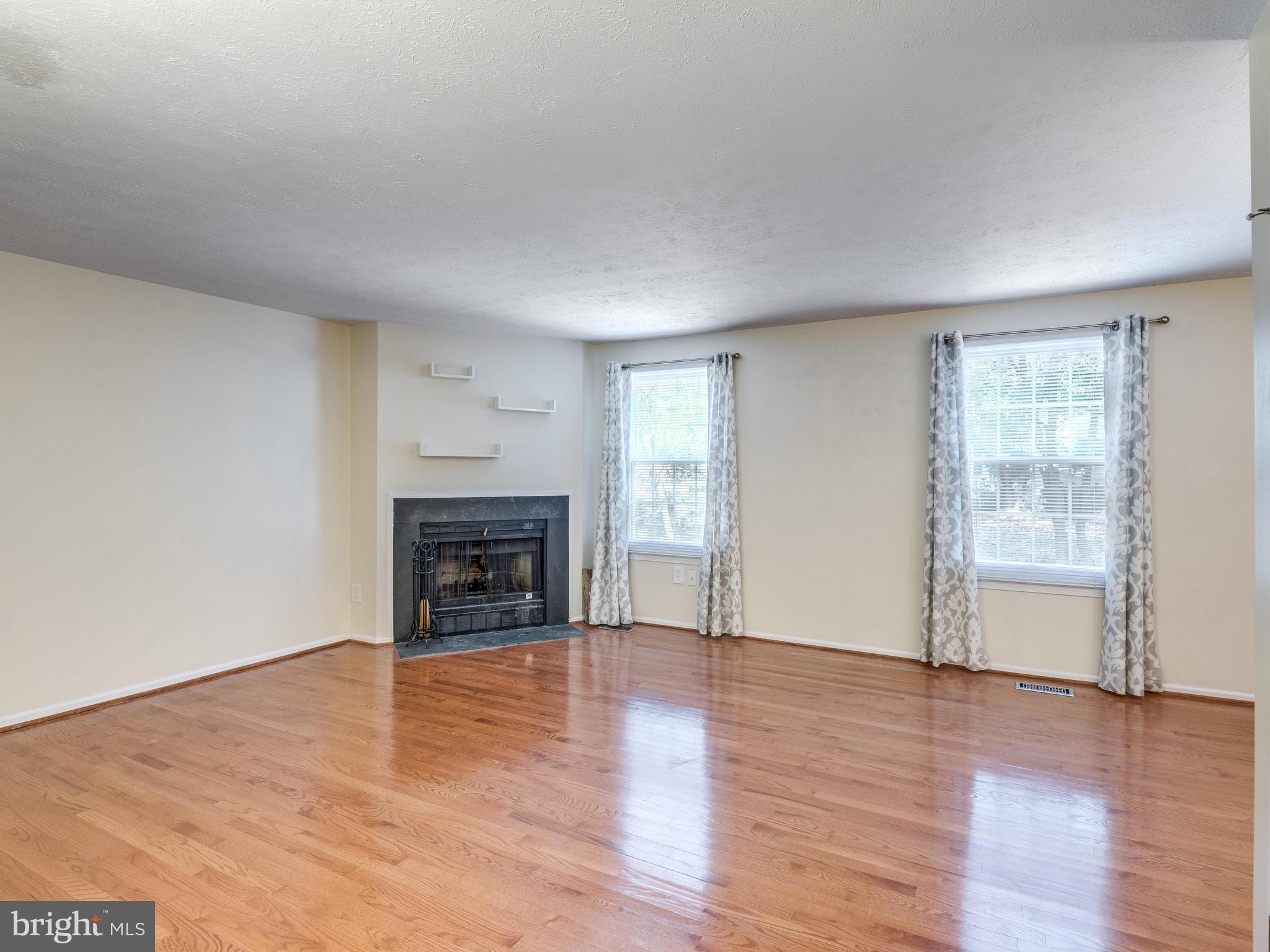 RESTON - Residential Lease