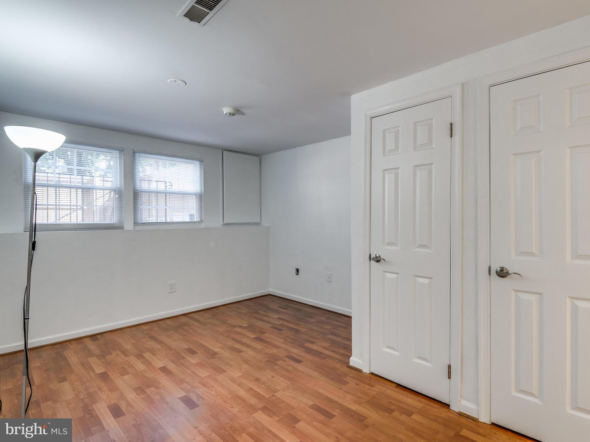 RESTON - Residential Lease