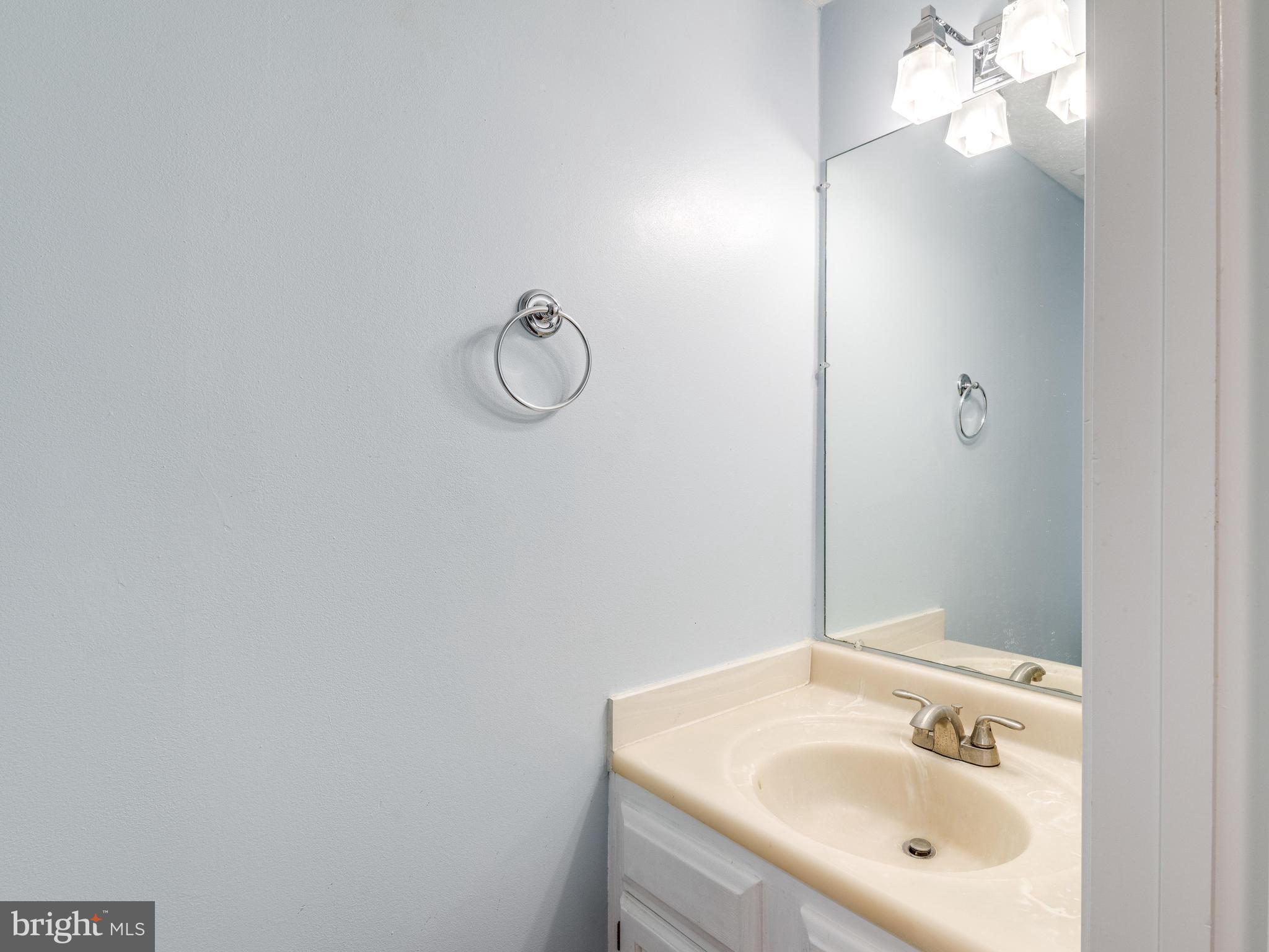 RESTON - Residential Lease