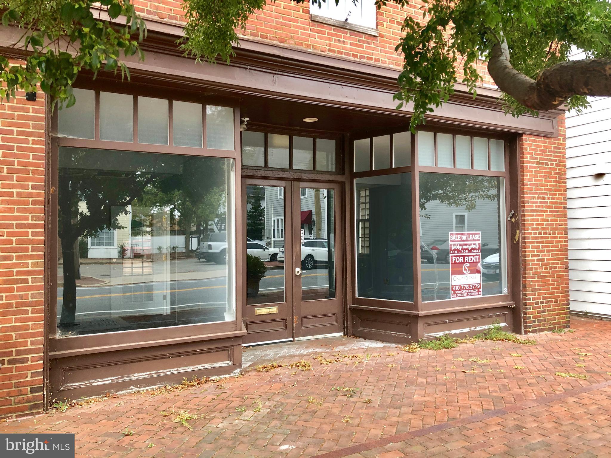 For LEASE or for SALE... this prime Downtown Chestertown space is available for your business! Over 1100 sq.ft., with generous windows for street front exposure, in a newly renovated building, in the HEART of it all! See listing MDKE115812 for alternate sale information.