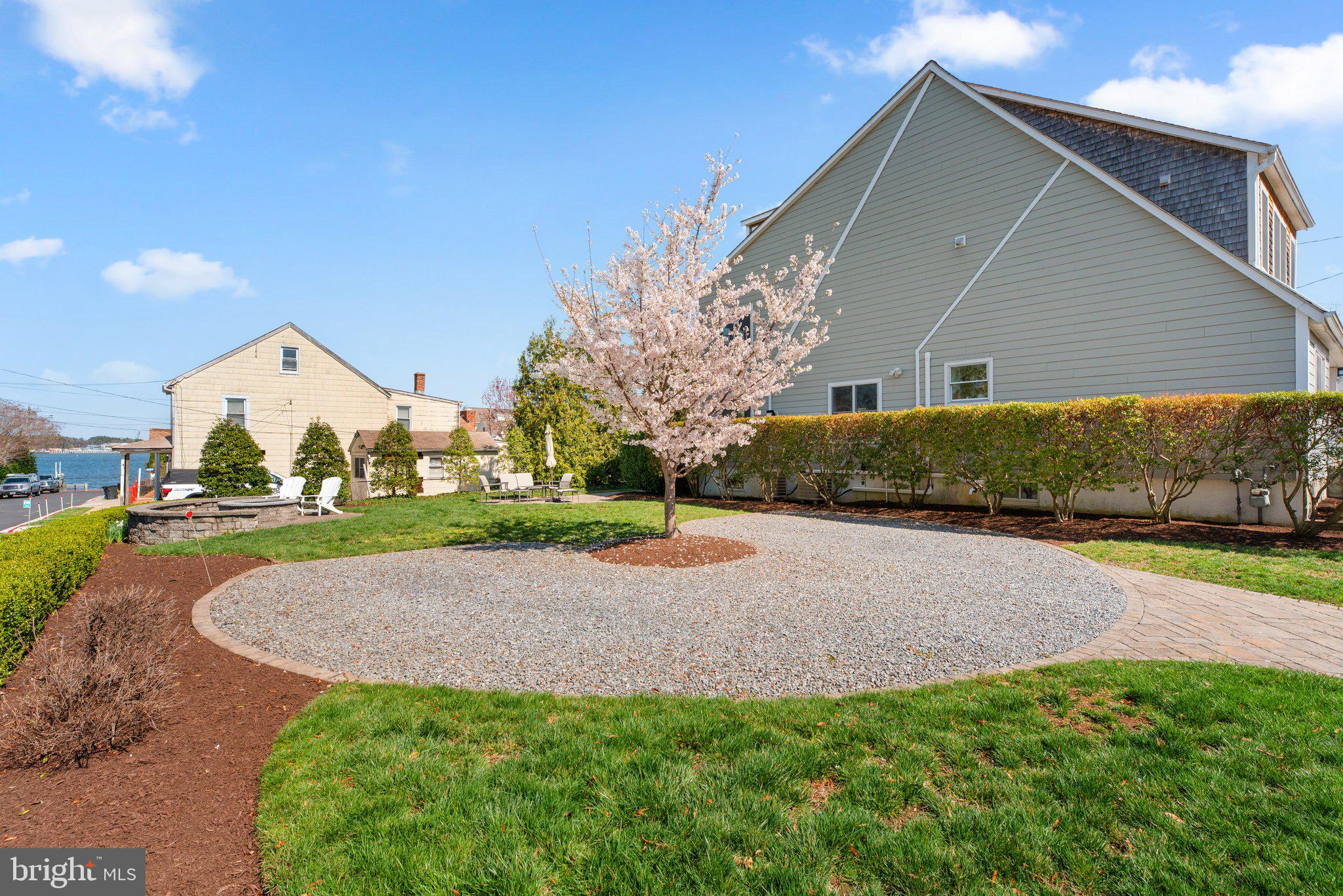 EASTPORT - Residential