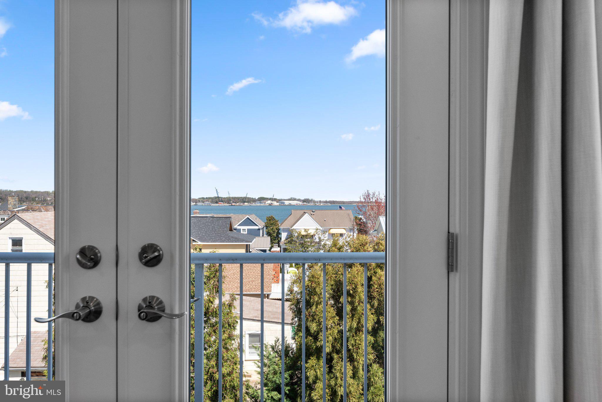 EASTPORT - Residential