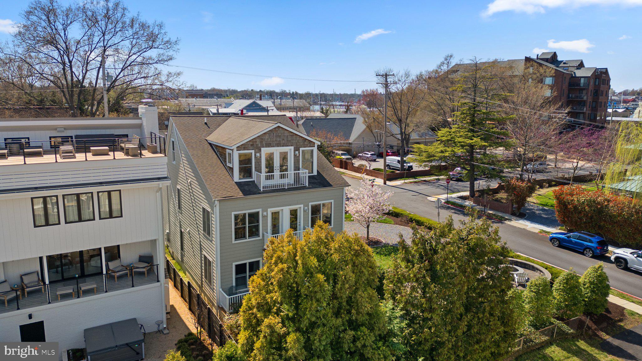 EASTPORT - Residential