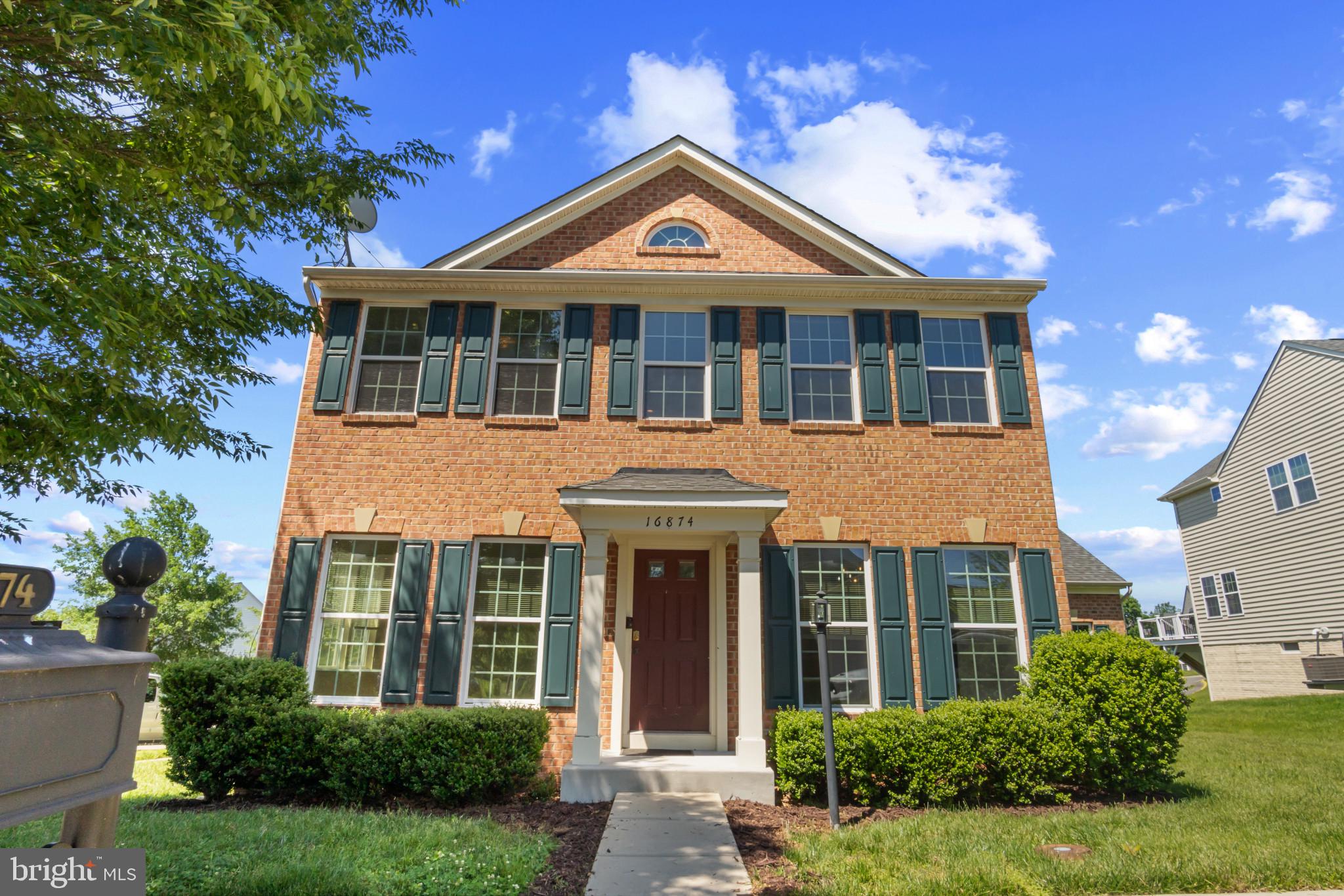 16874 REEF KNOT WAY