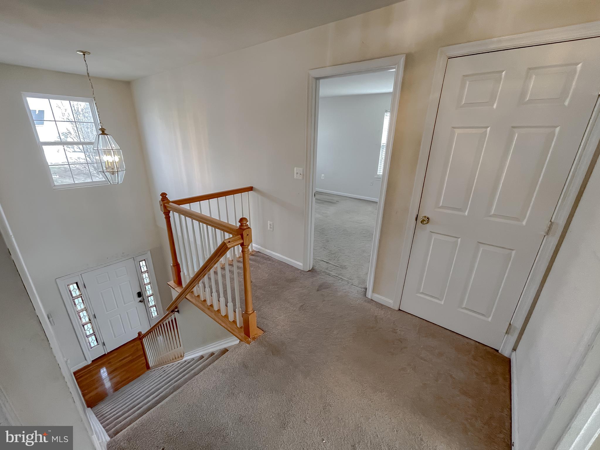 WESTBURY - Residential