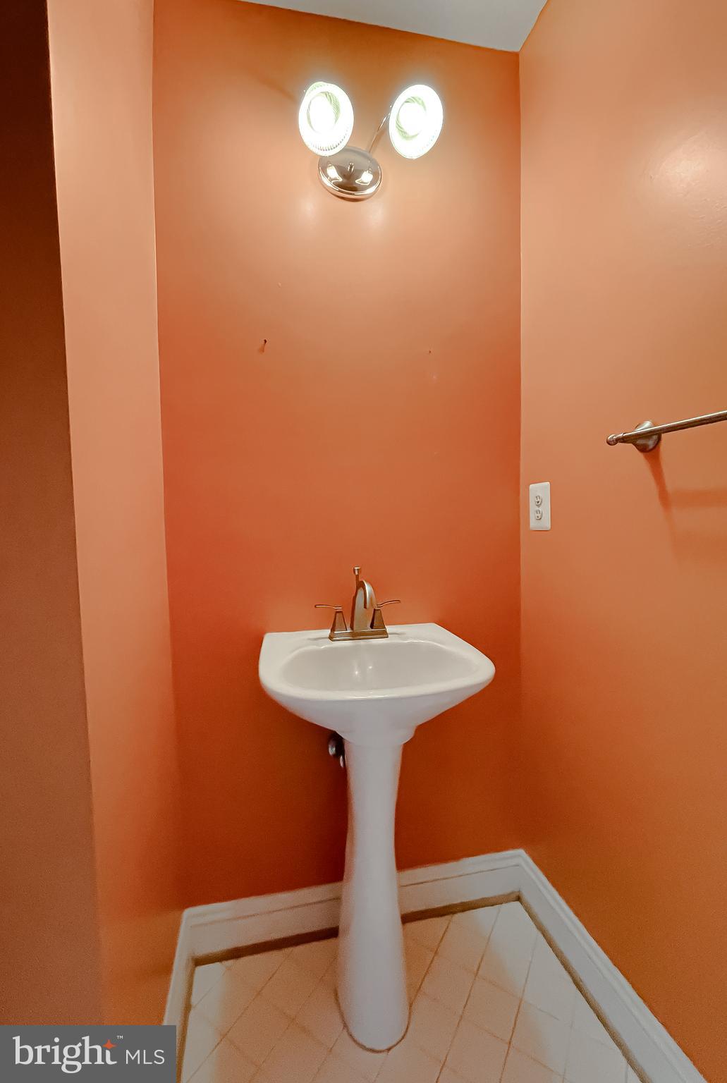 WESTBURY - Residential