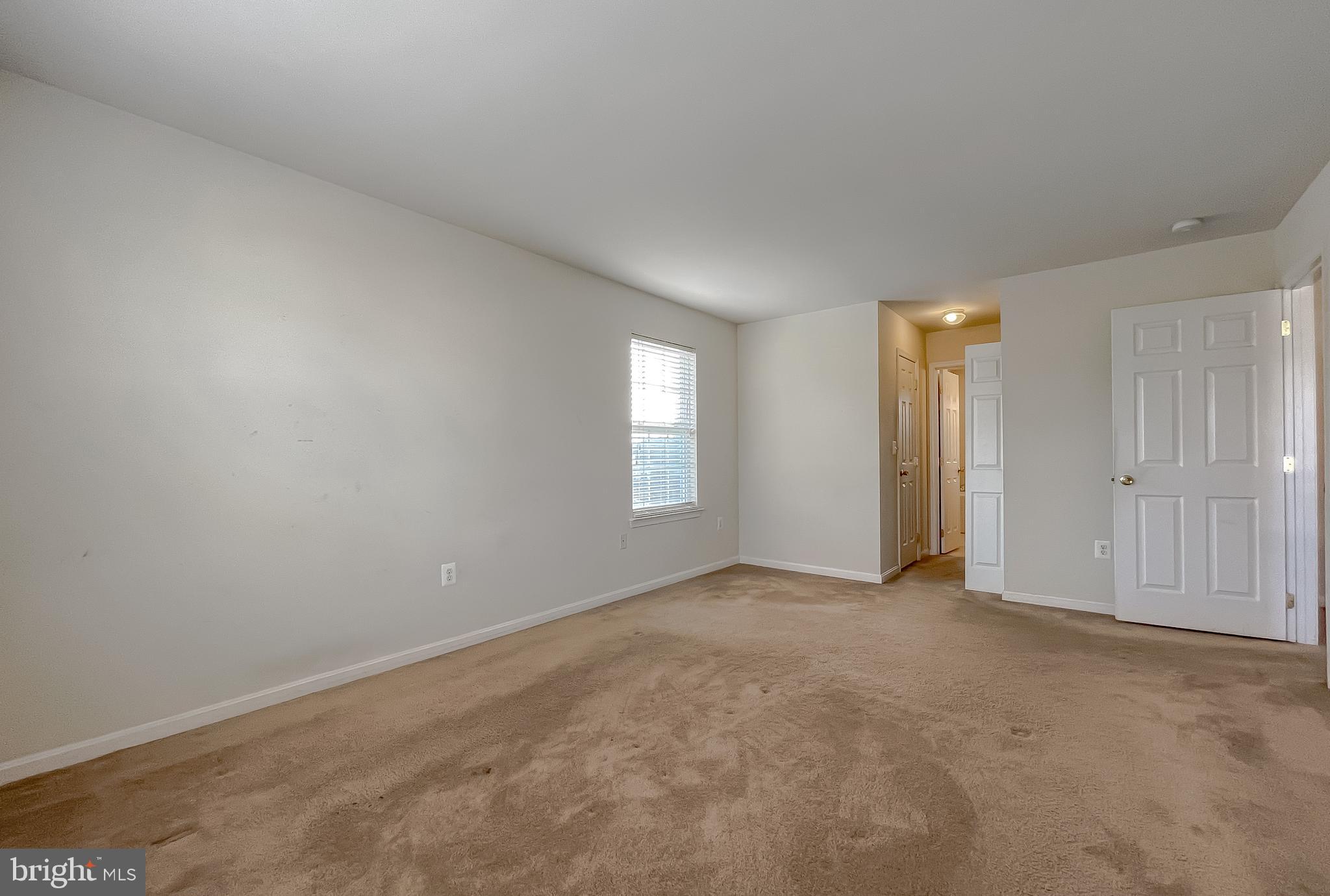 WESTBURY - Residential