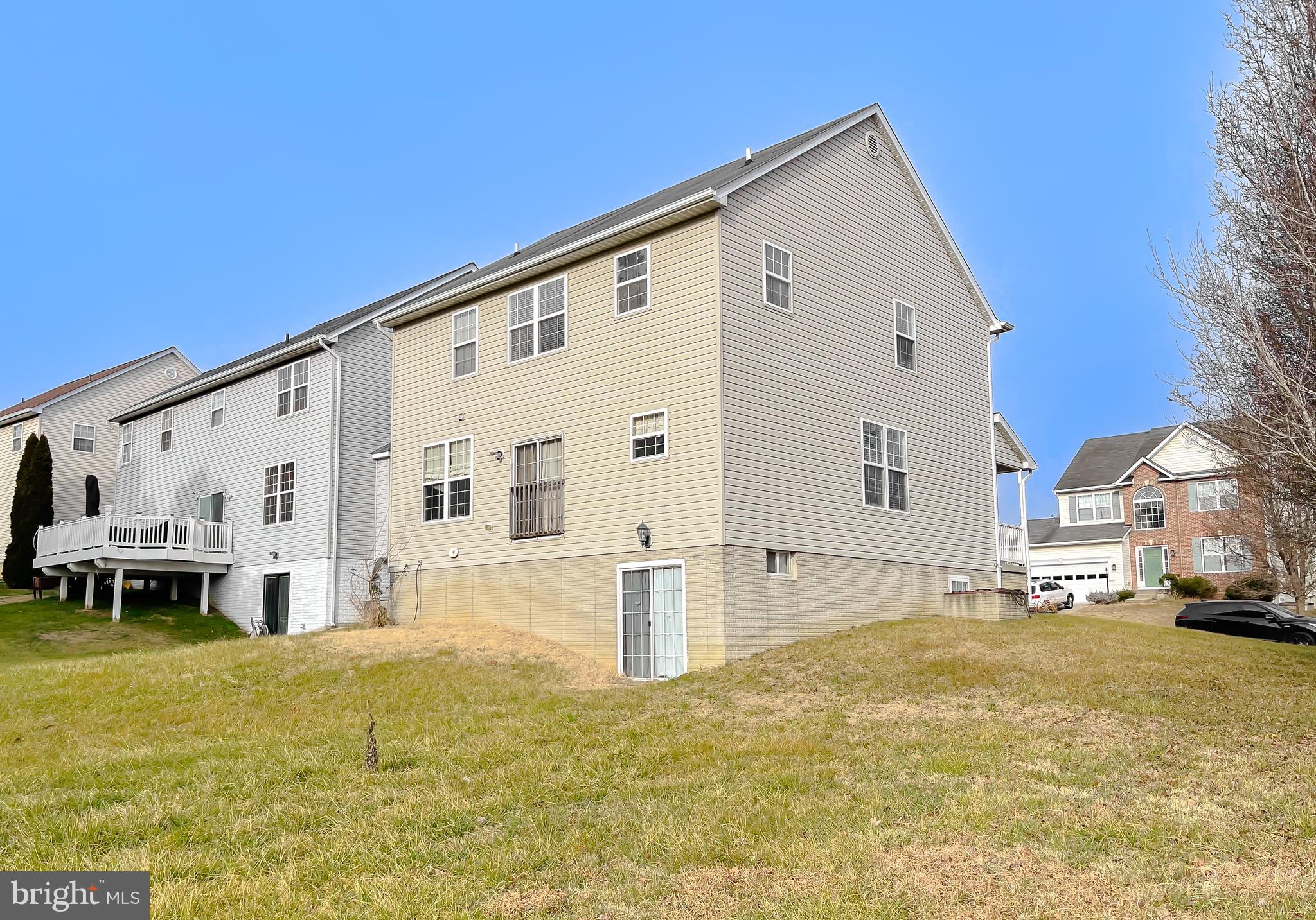 WESTBURY - Residential