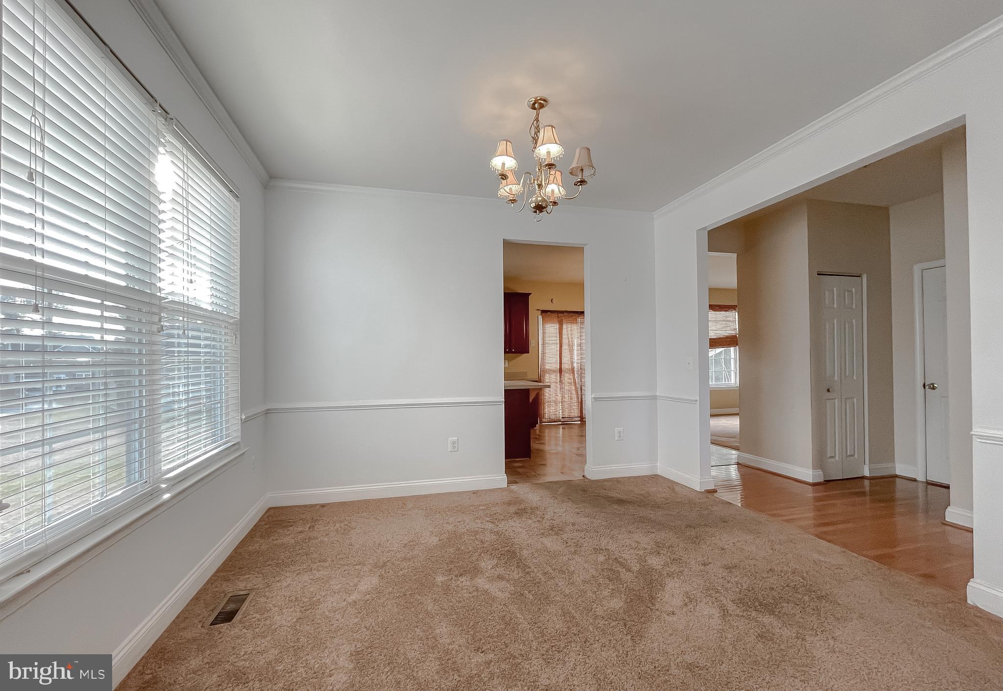 WESTBURY - Residential