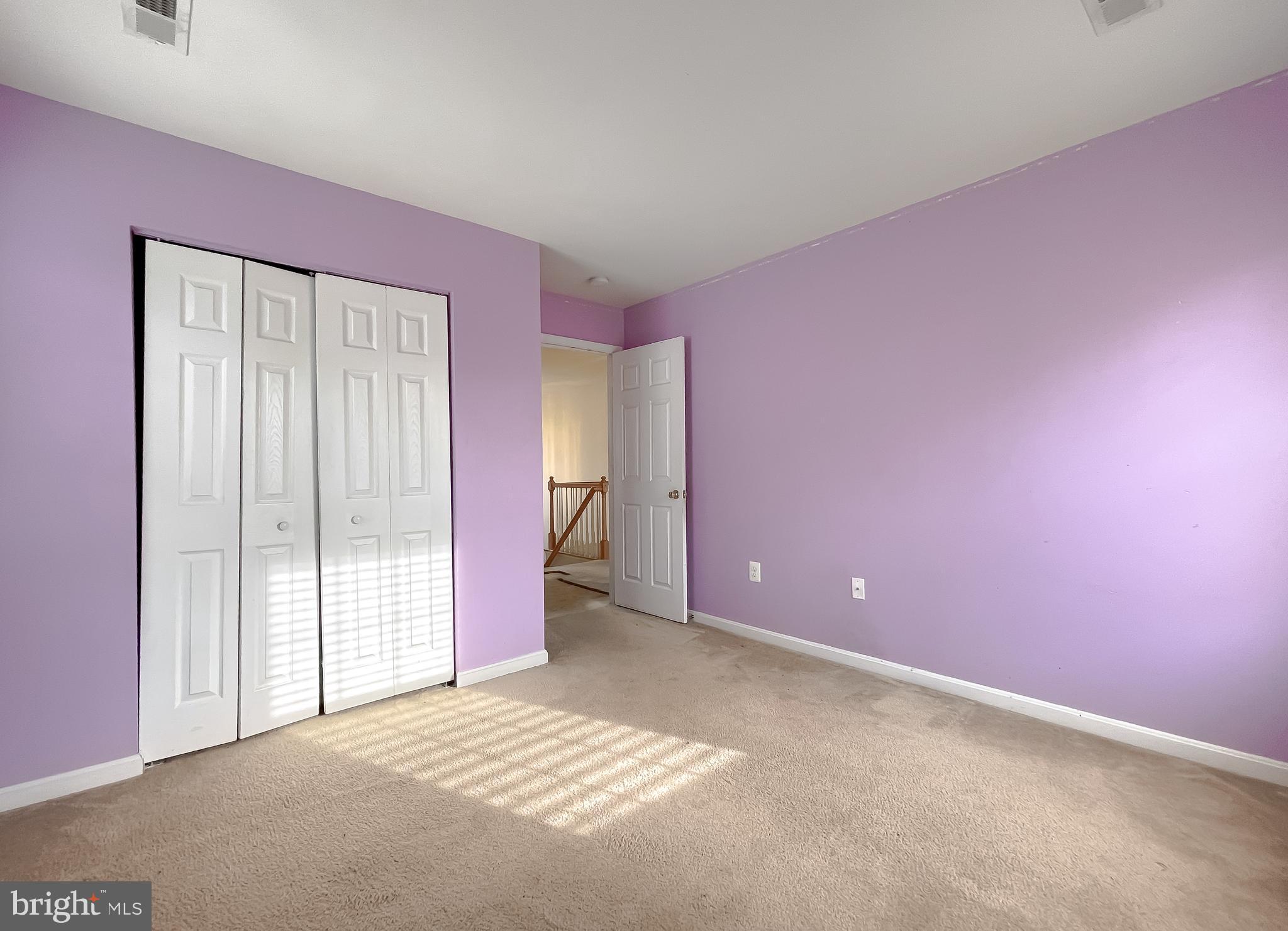 WESTBURY - Residential