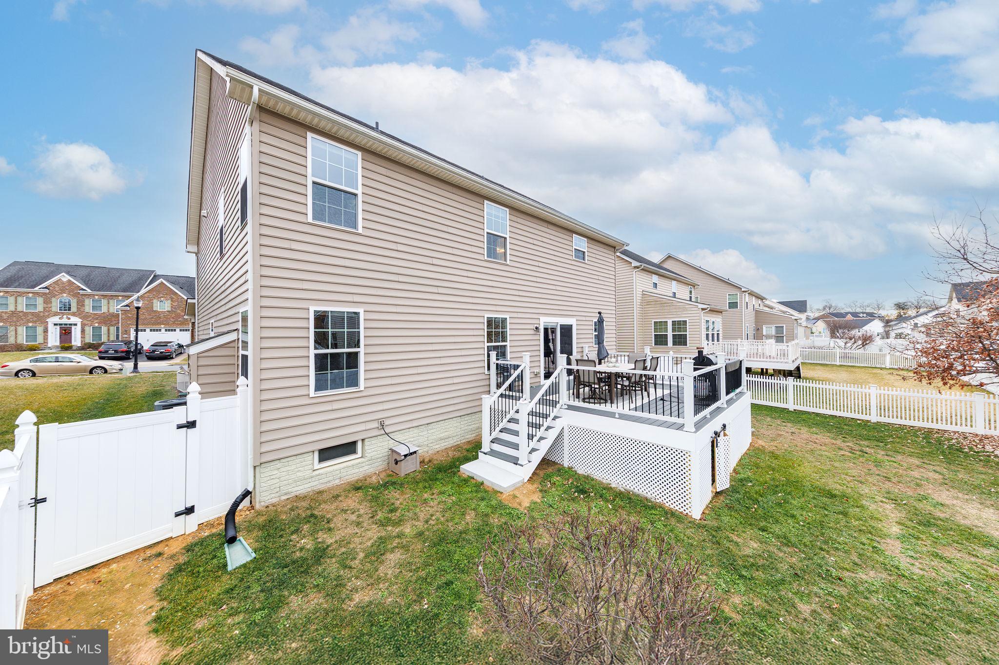 BENTLEY PARK - Residential