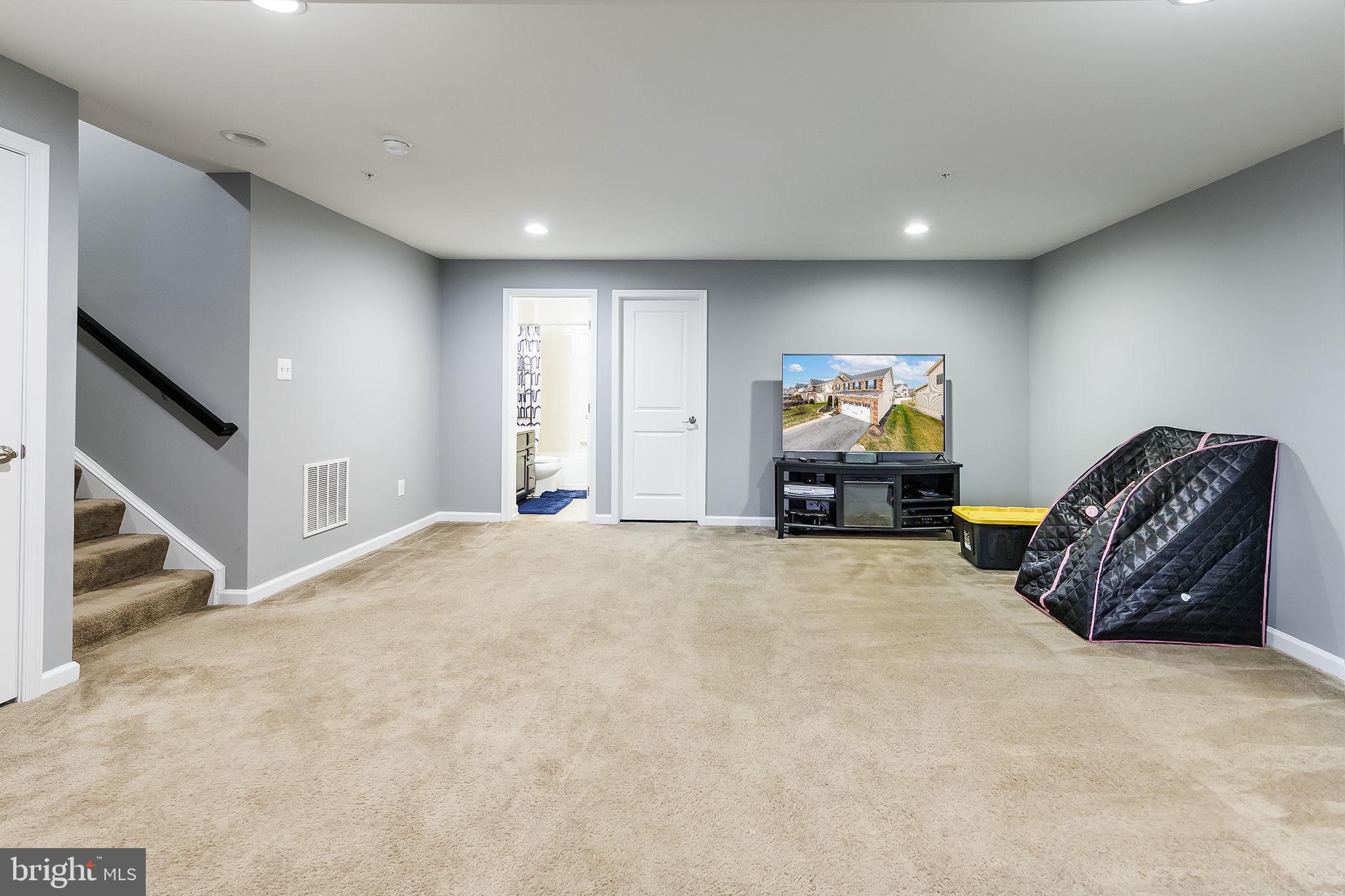 BENTLEY PARK - Residential