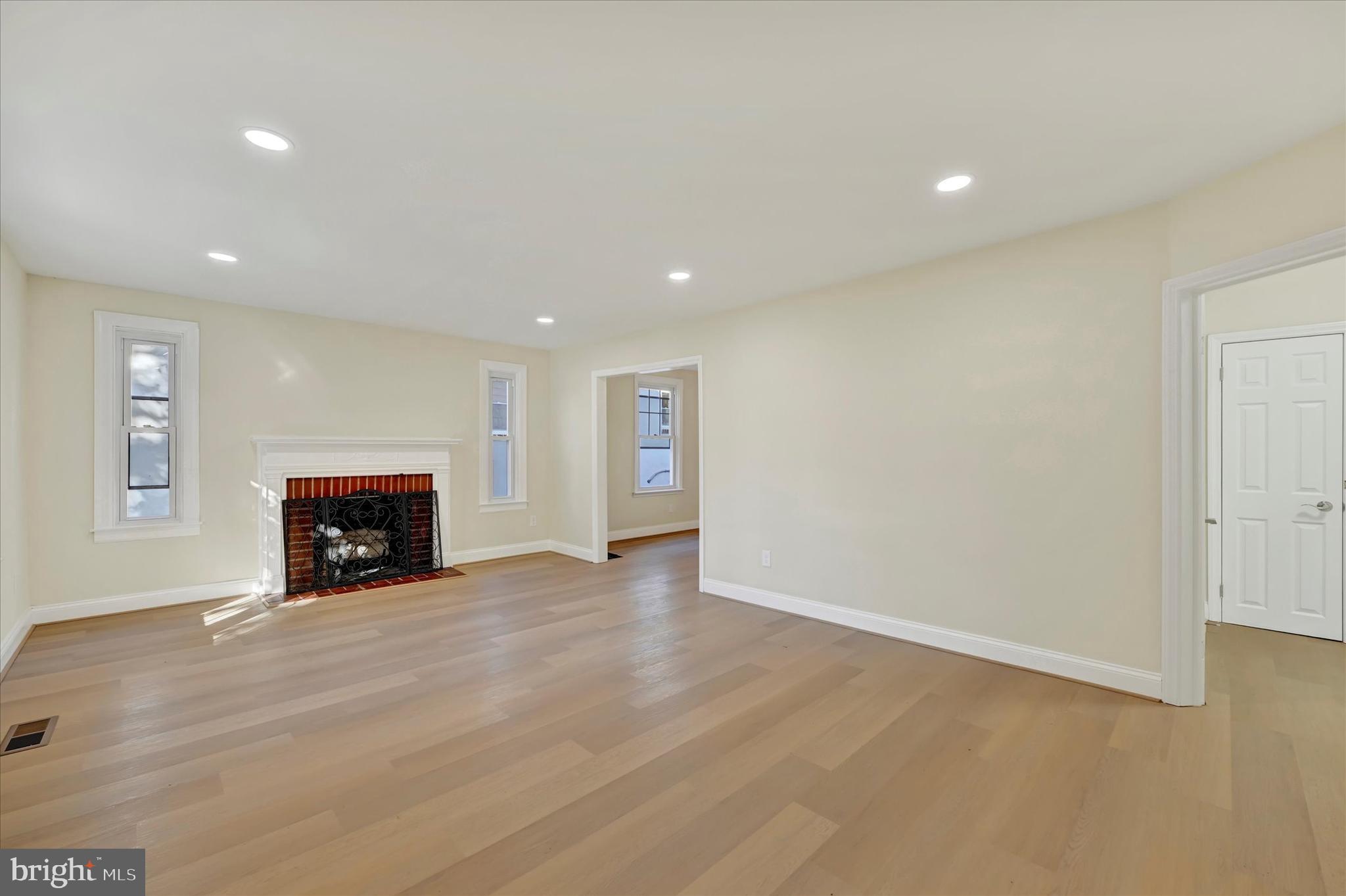 DUNMORE - Residential