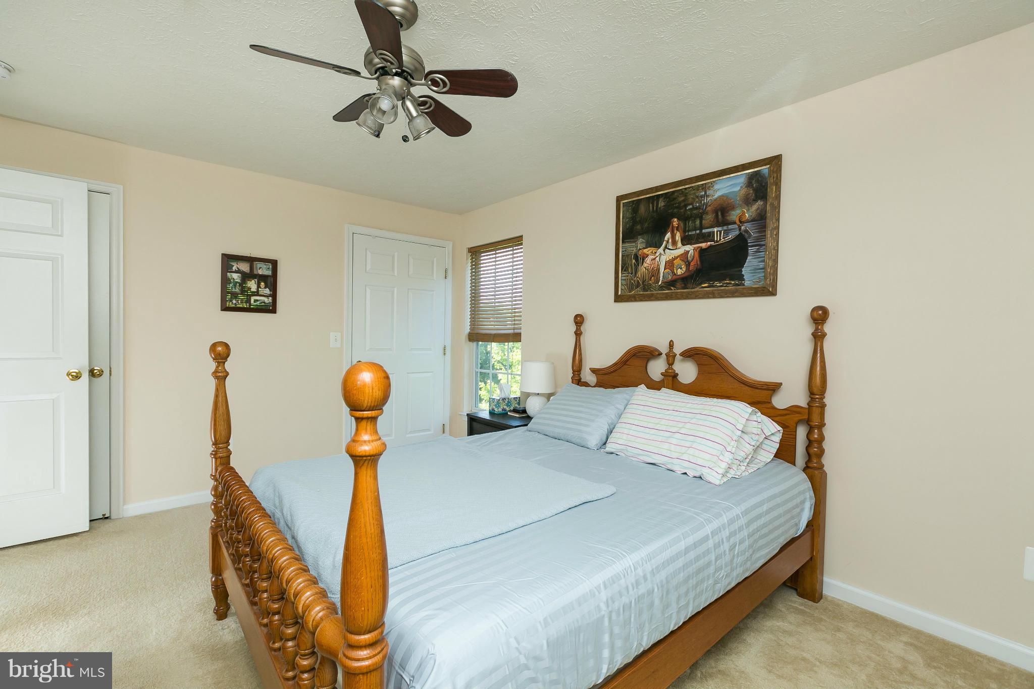 SILVER LAKE - Residential