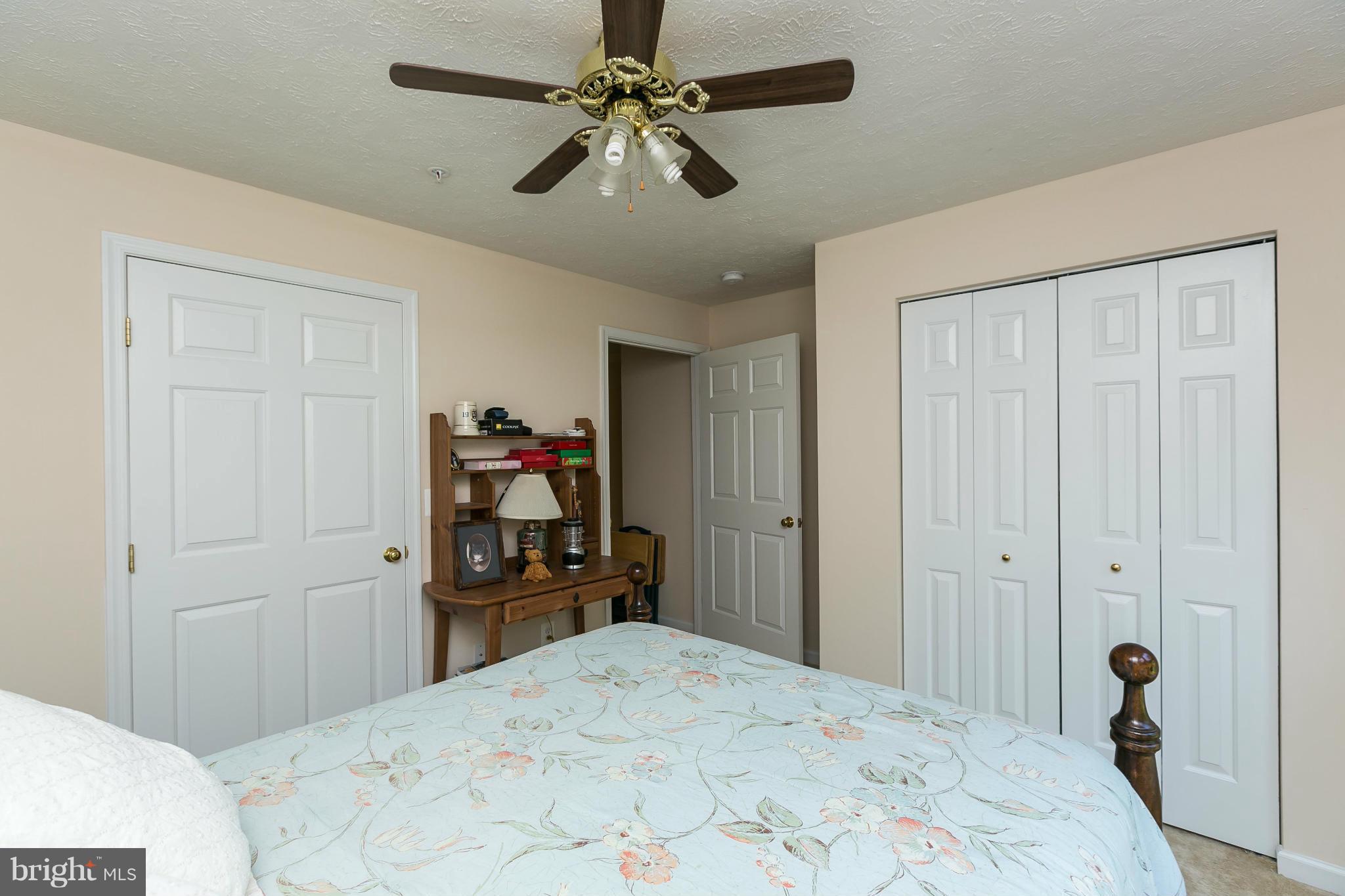 SILVER LAKE - Residential