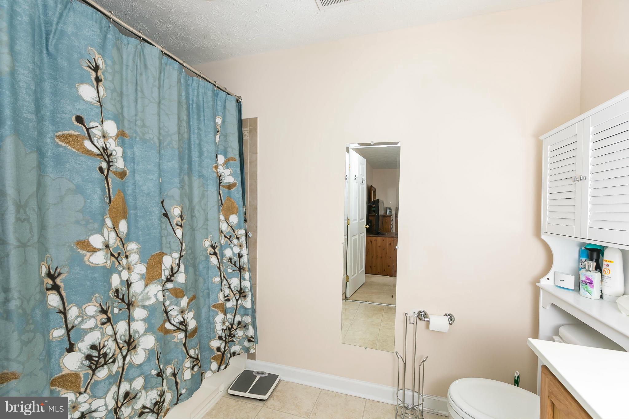 SILVER LAKE - Residential